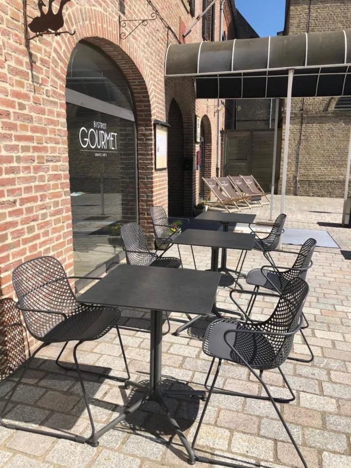 Patio in Hôtel du Beffroi Gravelines Dunkerque