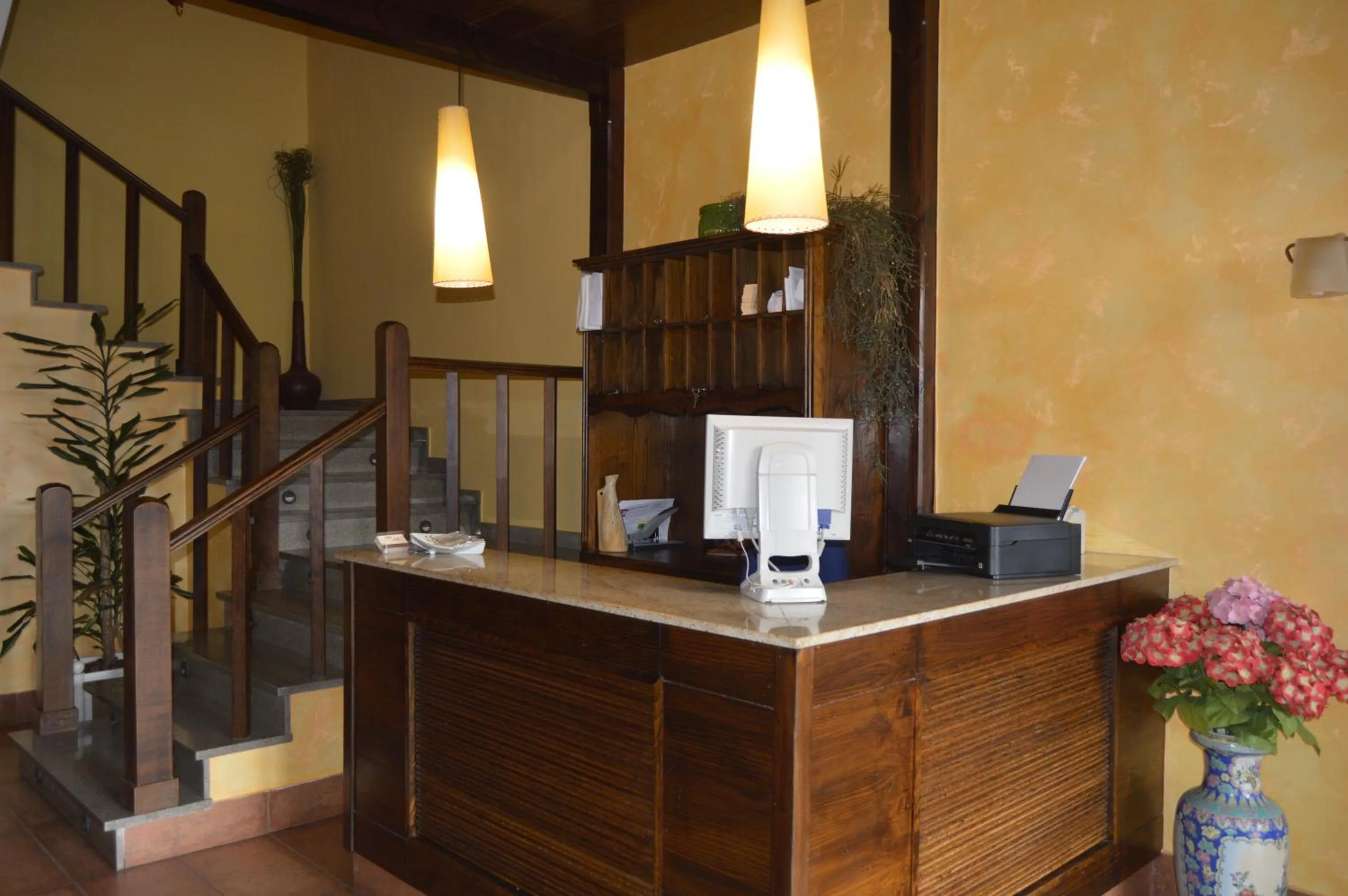 Lobby or reception in Hotel Restaurante Val