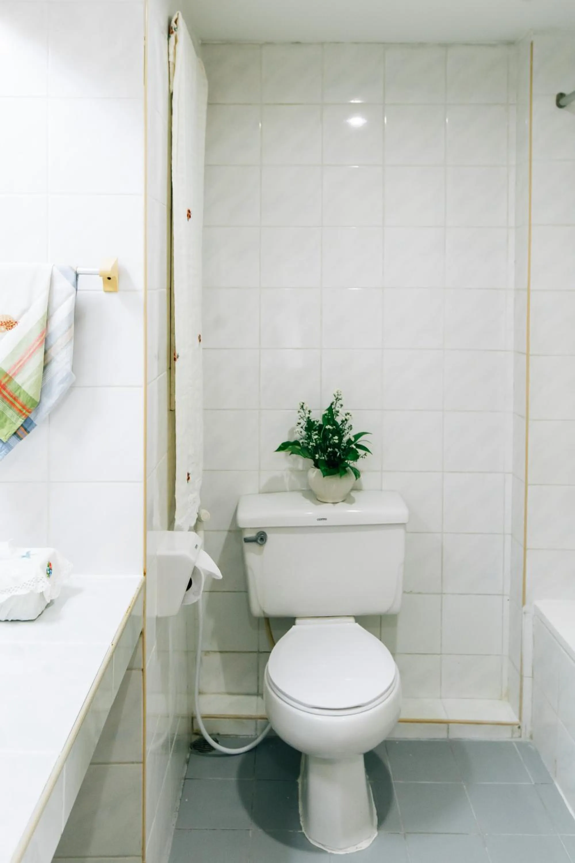 Bathroom in Sinkiat Thani Hotel