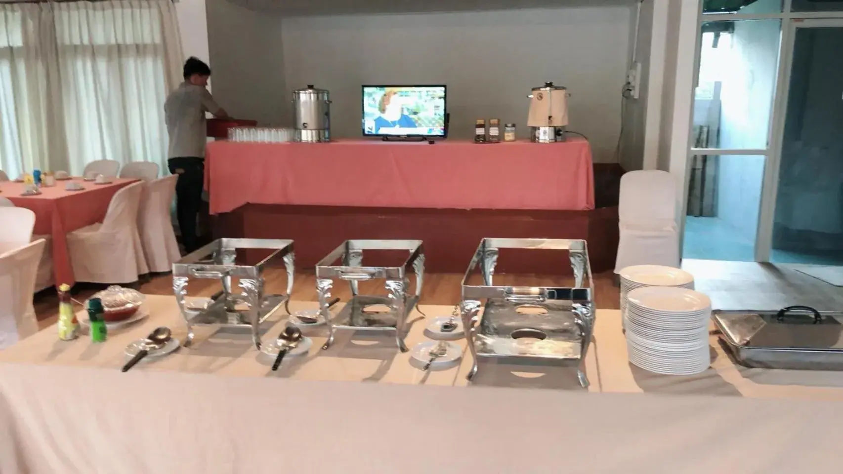 Restaurant/places to eat in Sinkiat Thani Hotel Restaurant/places to eat in Sinkiat Thani Hotel