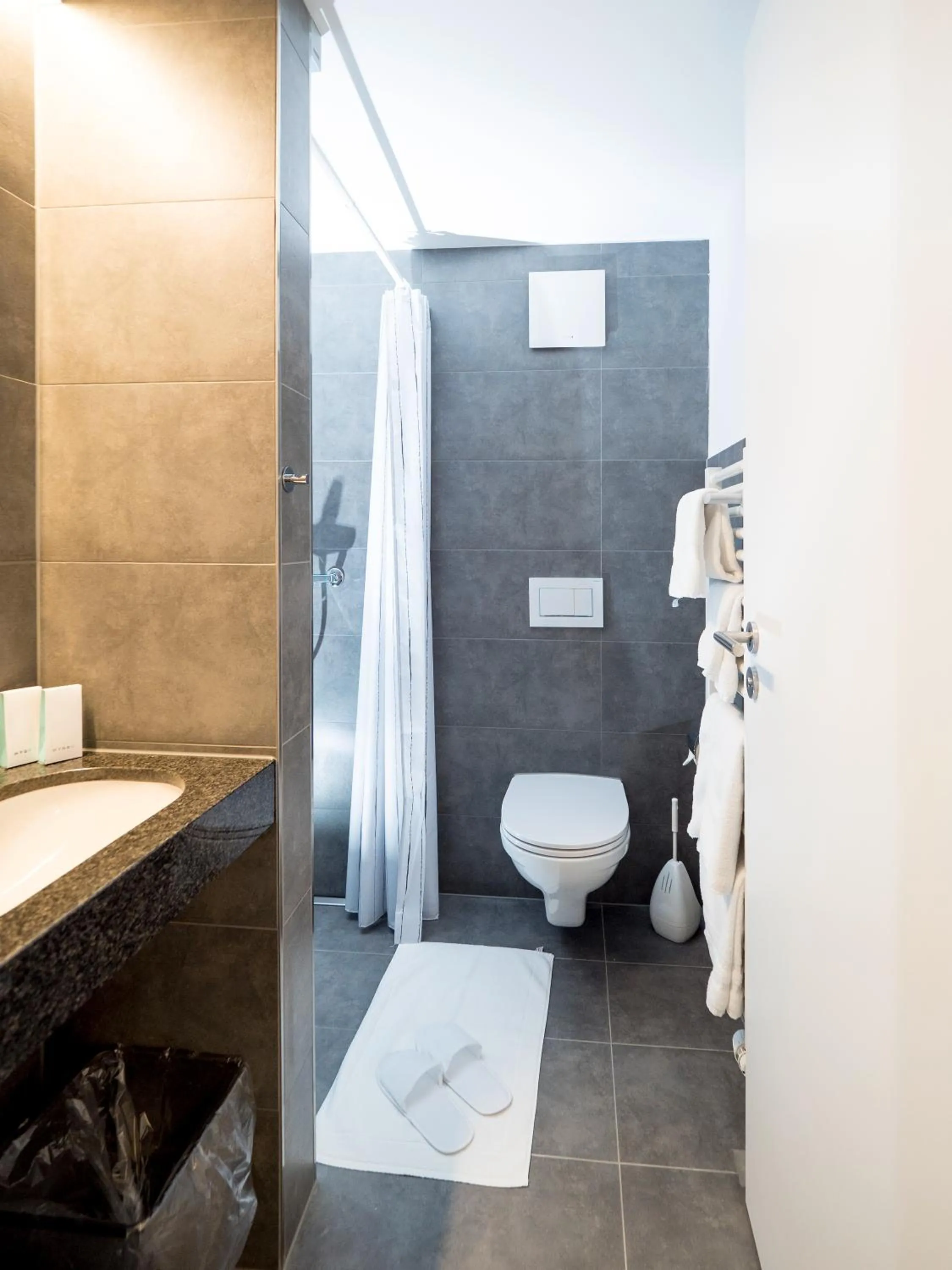 Shower in Aparthotel Bären