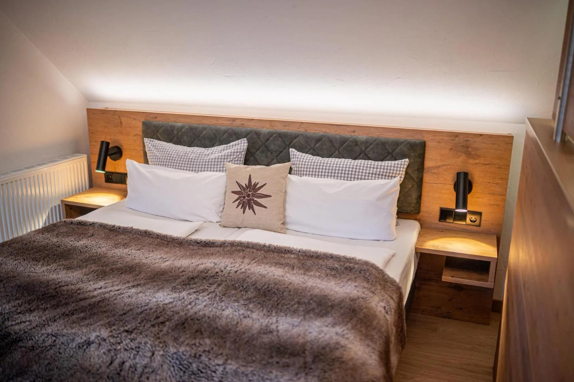 Bed in Alpin Lifestyle Hotel Löwen & Strauss