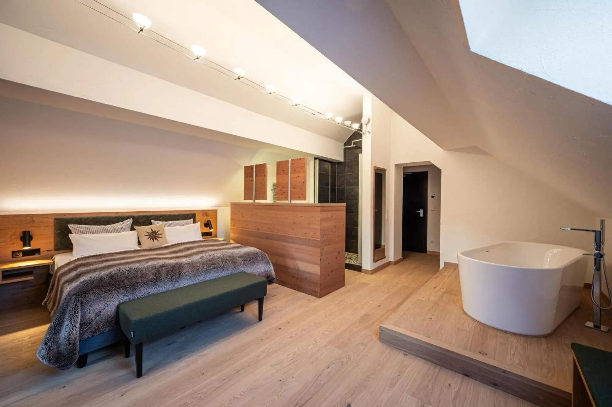 Deluxe Suite in Alpin Lifestyle Hotel Löwen & Strauss Deluxe Suite in Alpin Lifestyle Hotel Löwen & Strauss