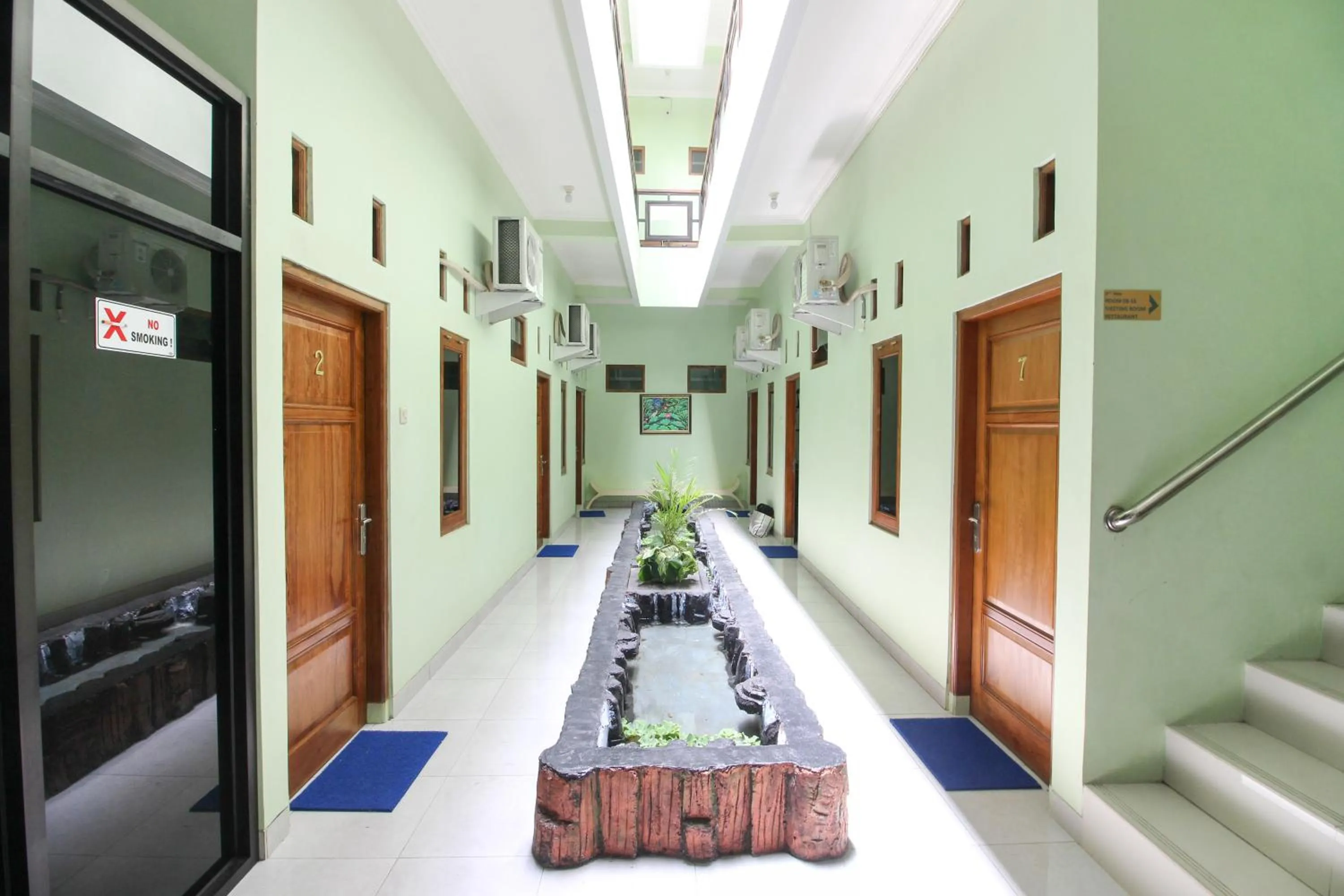 Area and facilities in RedDoorz Plus near Taman Sari