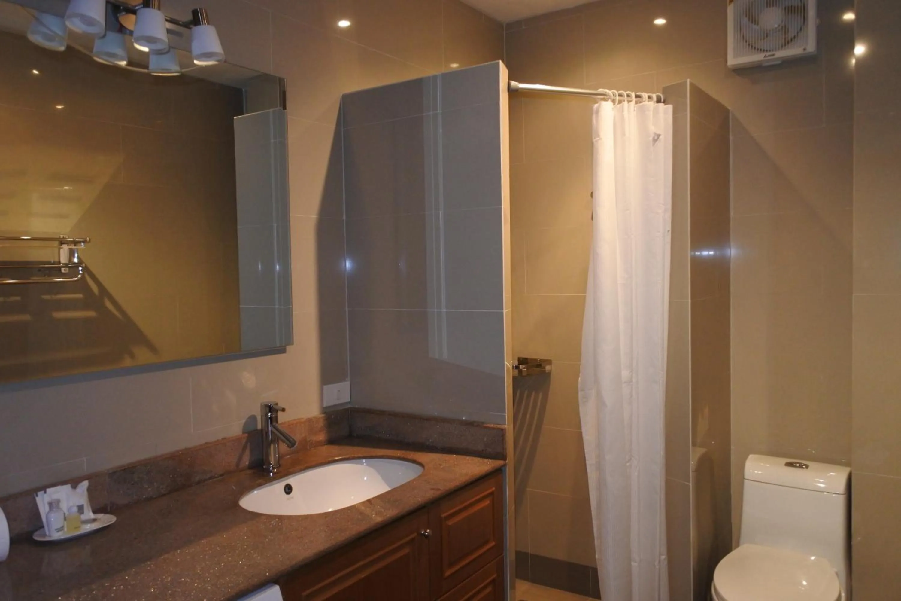 Shower in Tropicana Beach Villa at VIP Resort
