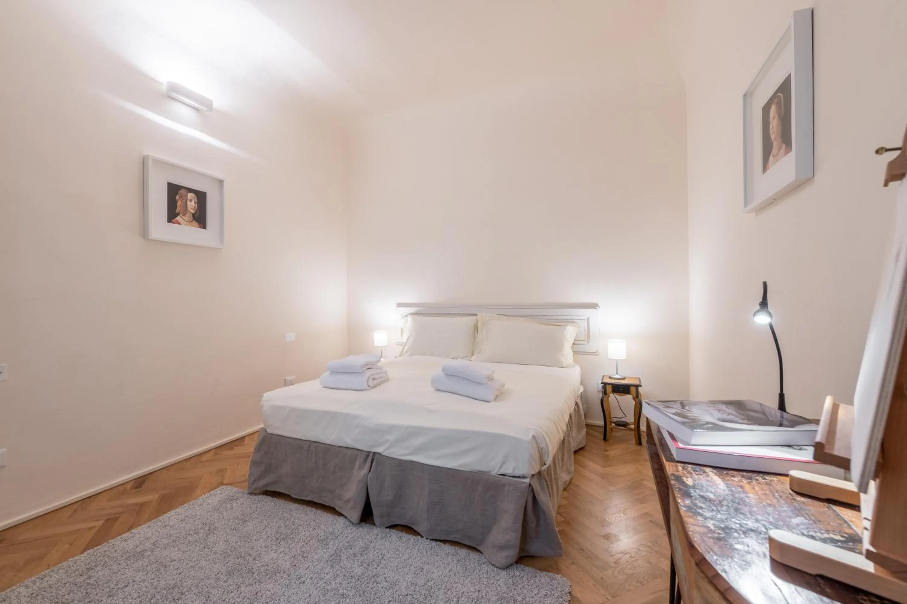 Bedroom, Bed in Romantic Novella by Mmega