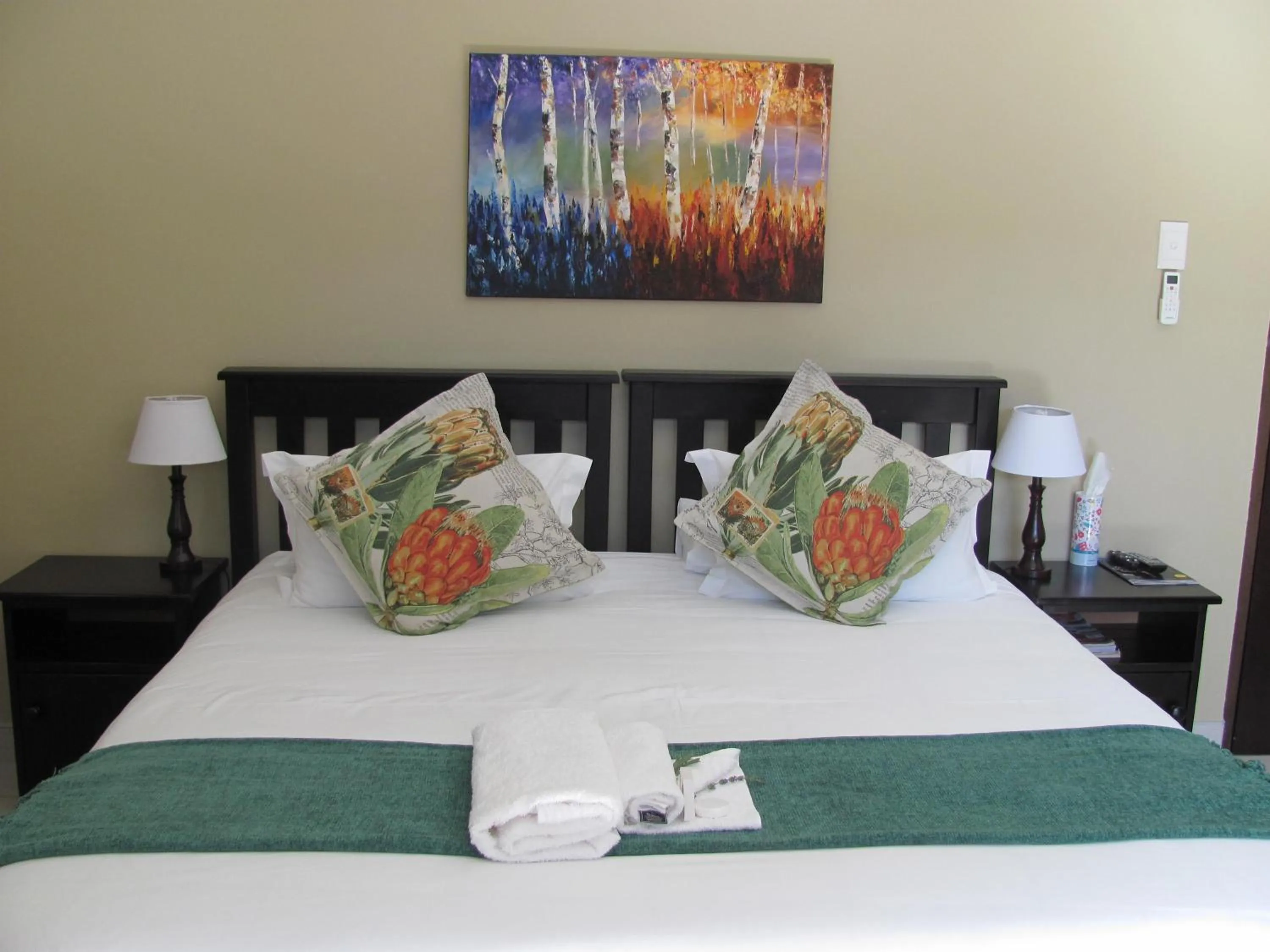 Bed in Absolute Cornwall Bed and Breakfast