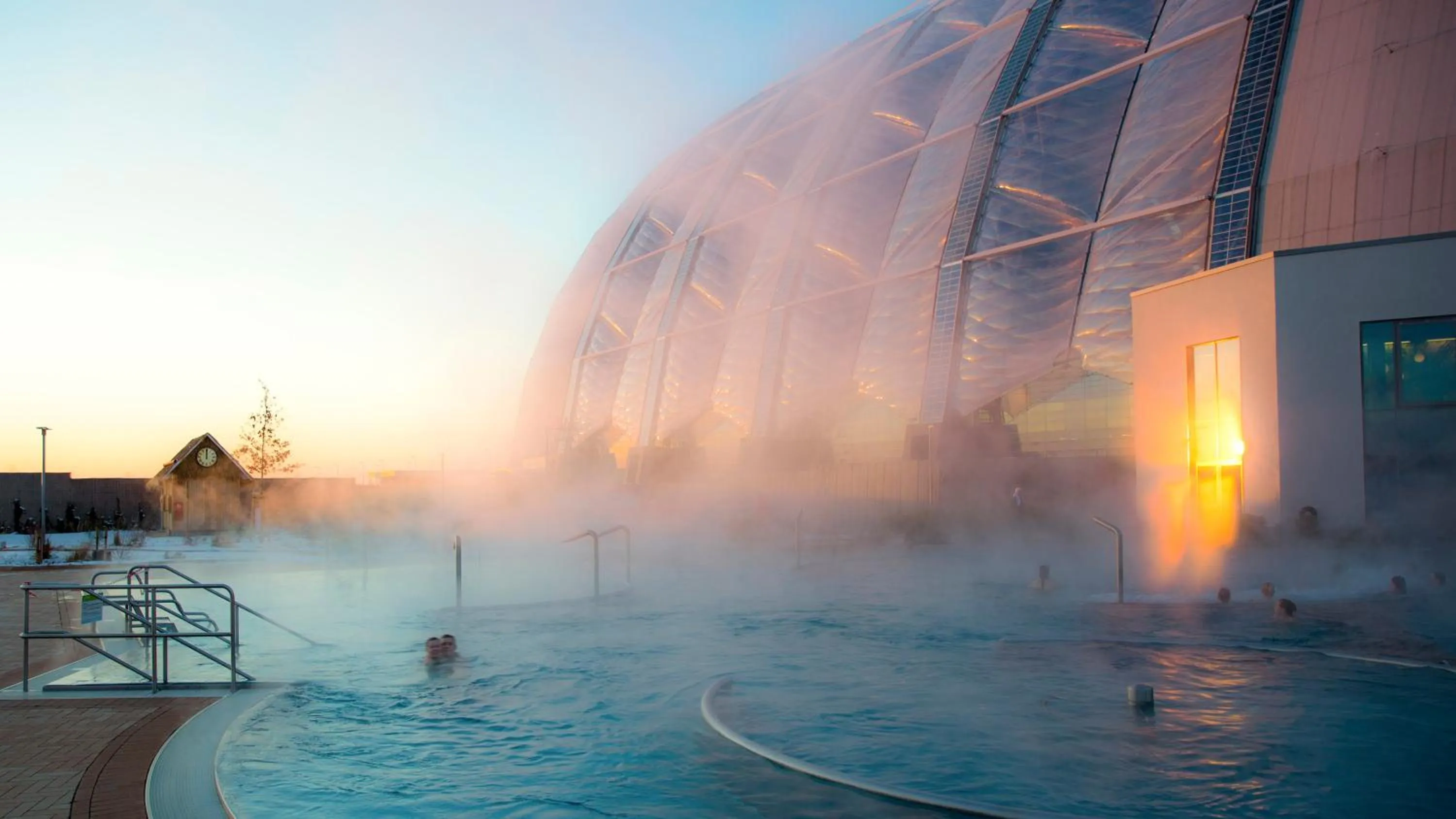 Open Air Bath in Tropical Islands