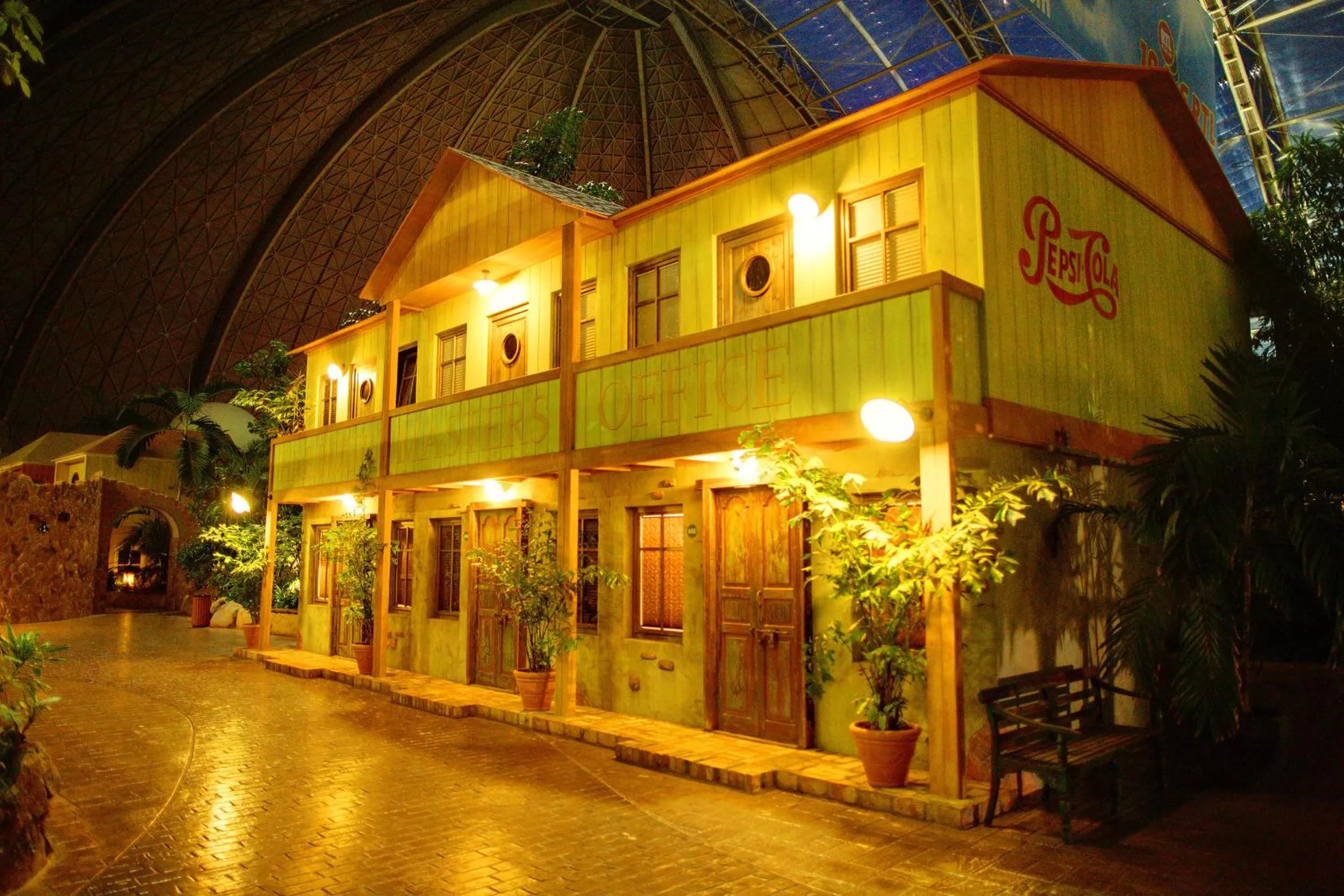 Facade/entrance in Tropical Islands