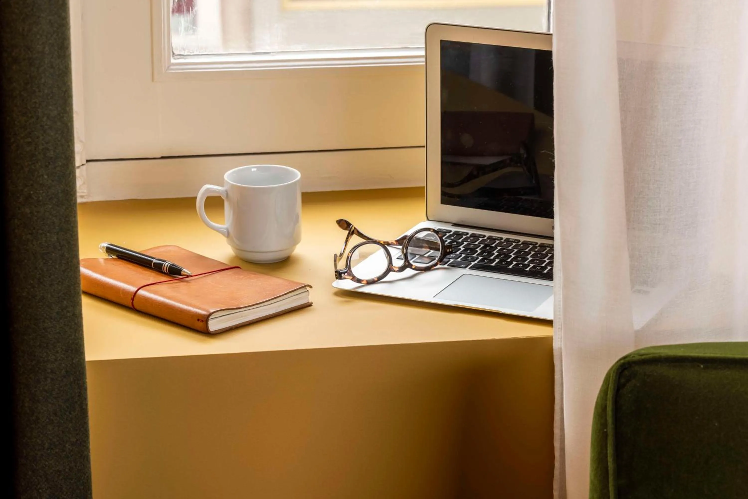Bedroom in Best Western Plus Hotel Cargo
