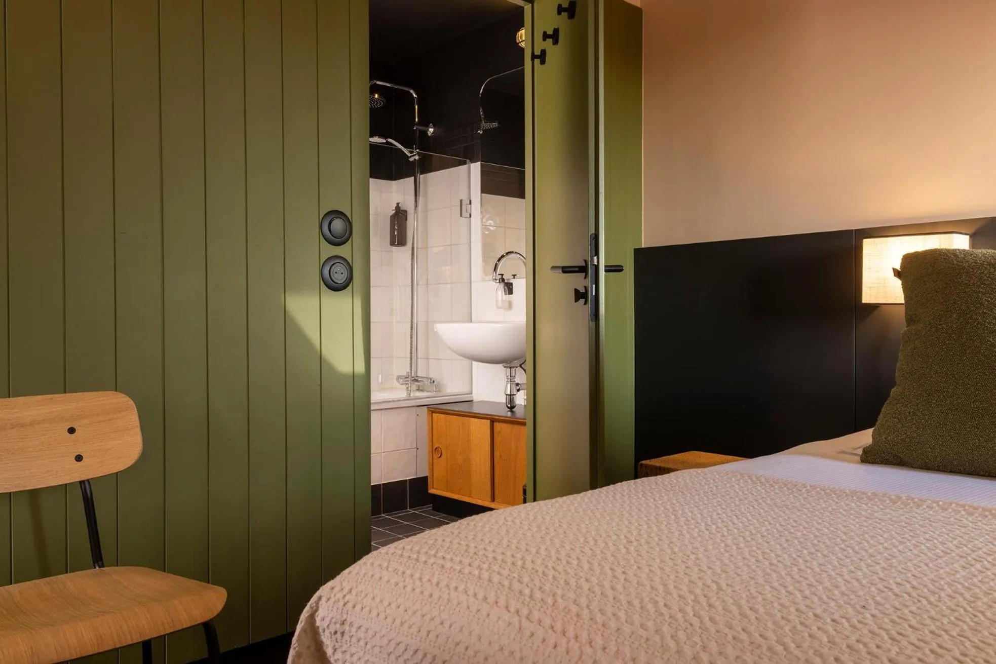 Bed in Best Western Plus Hotel Cargo