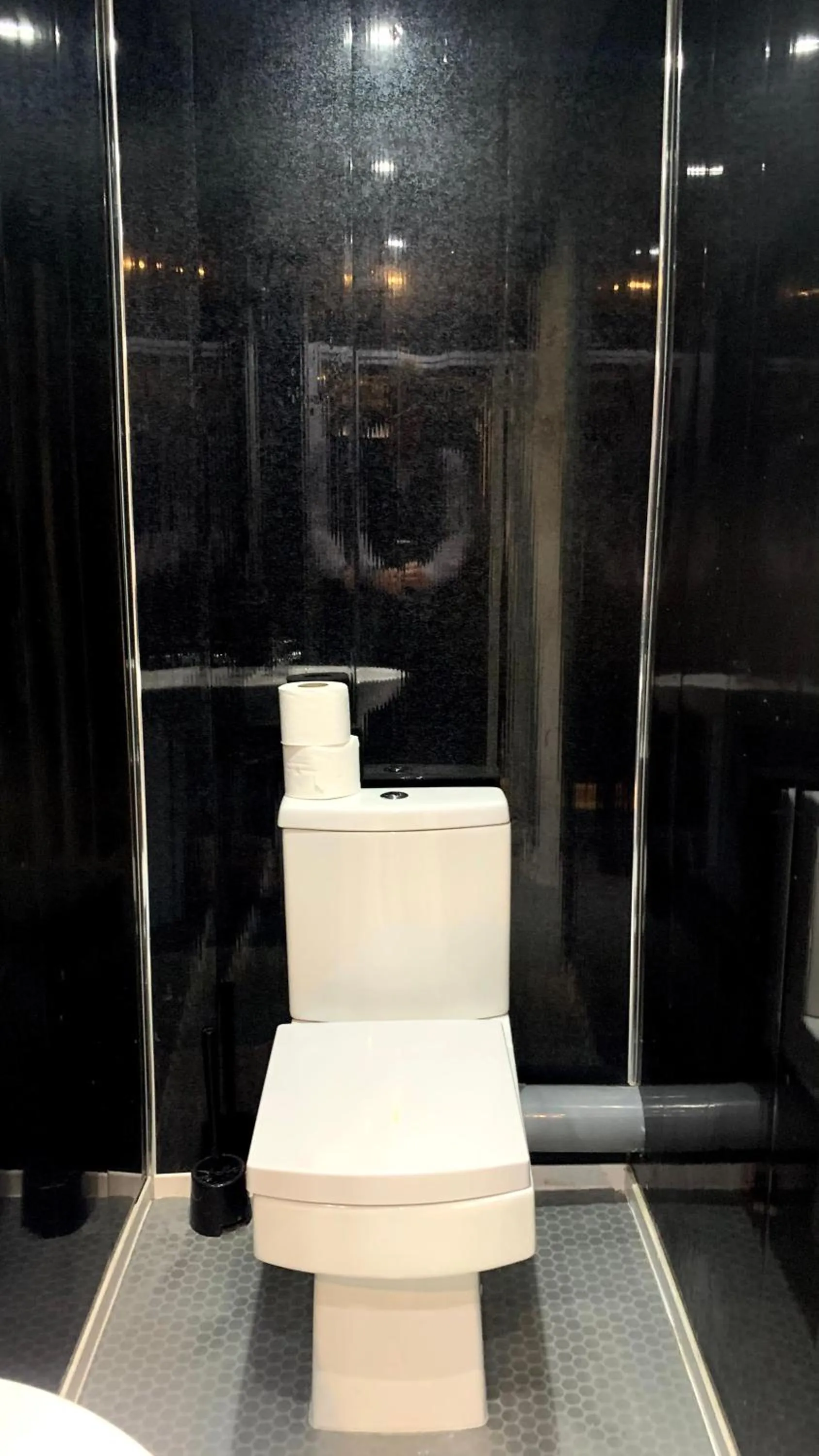 Bathroom in Skye Oceans Hotel