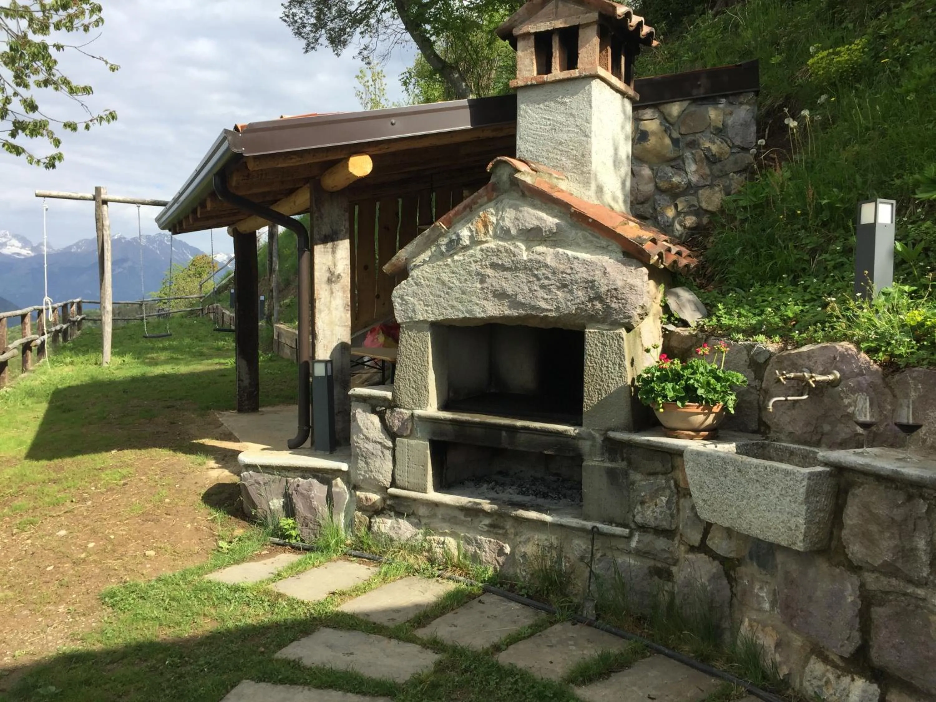 BBQ facilities in Chalet Tre Santelle