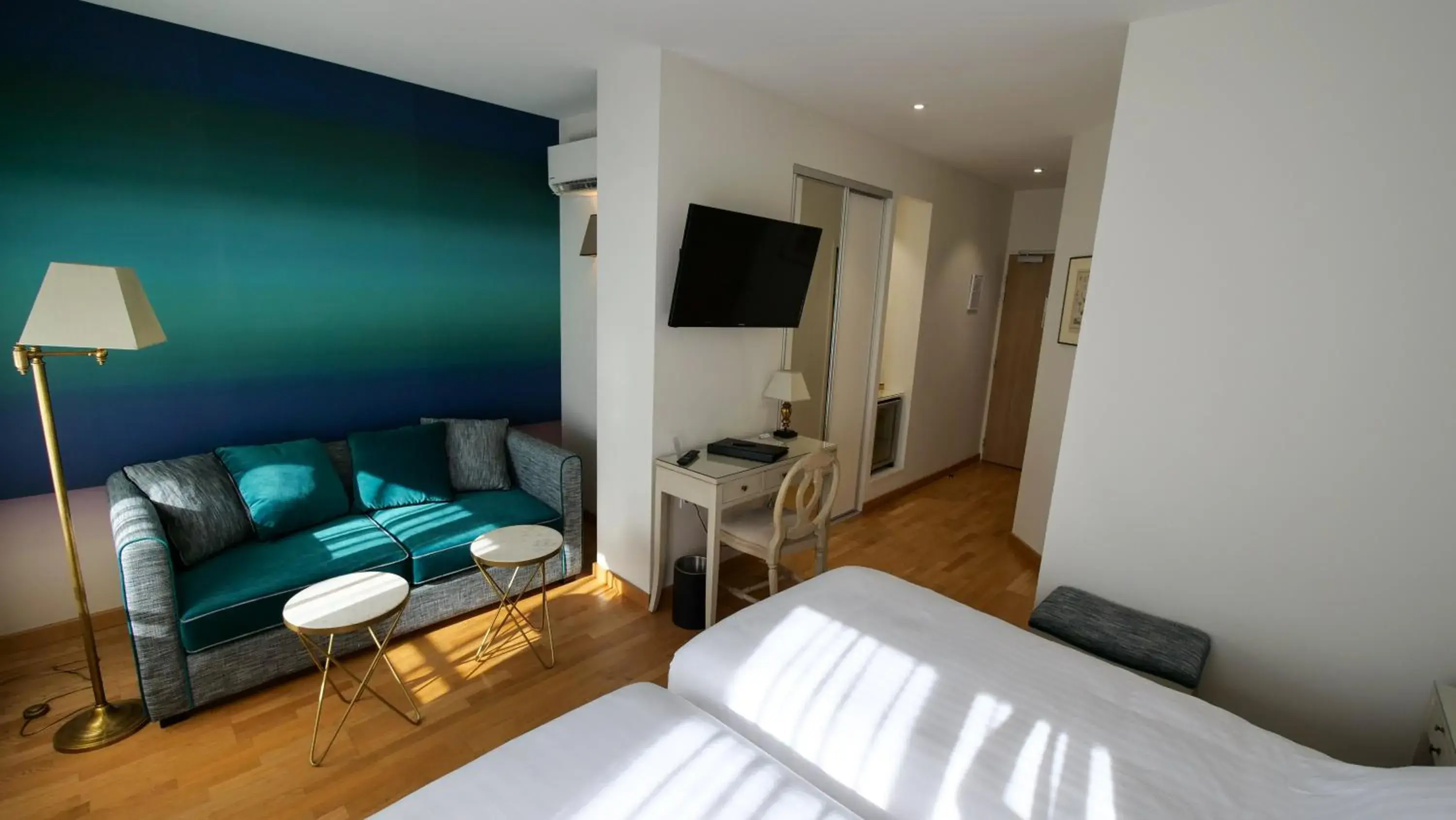 Superior Family Room - single occupancy in Hôtel de charme L'Orée du Parc Superior Family Room - single occupancy in Hôtel de charme L'Orée du Parc