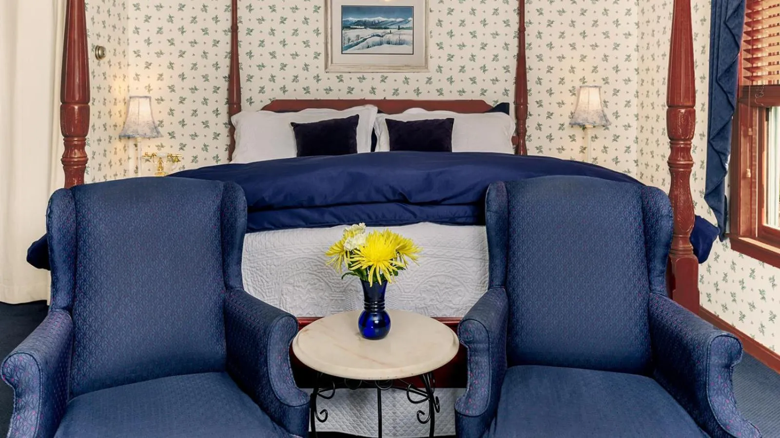 Bed in Inn at Ellis River