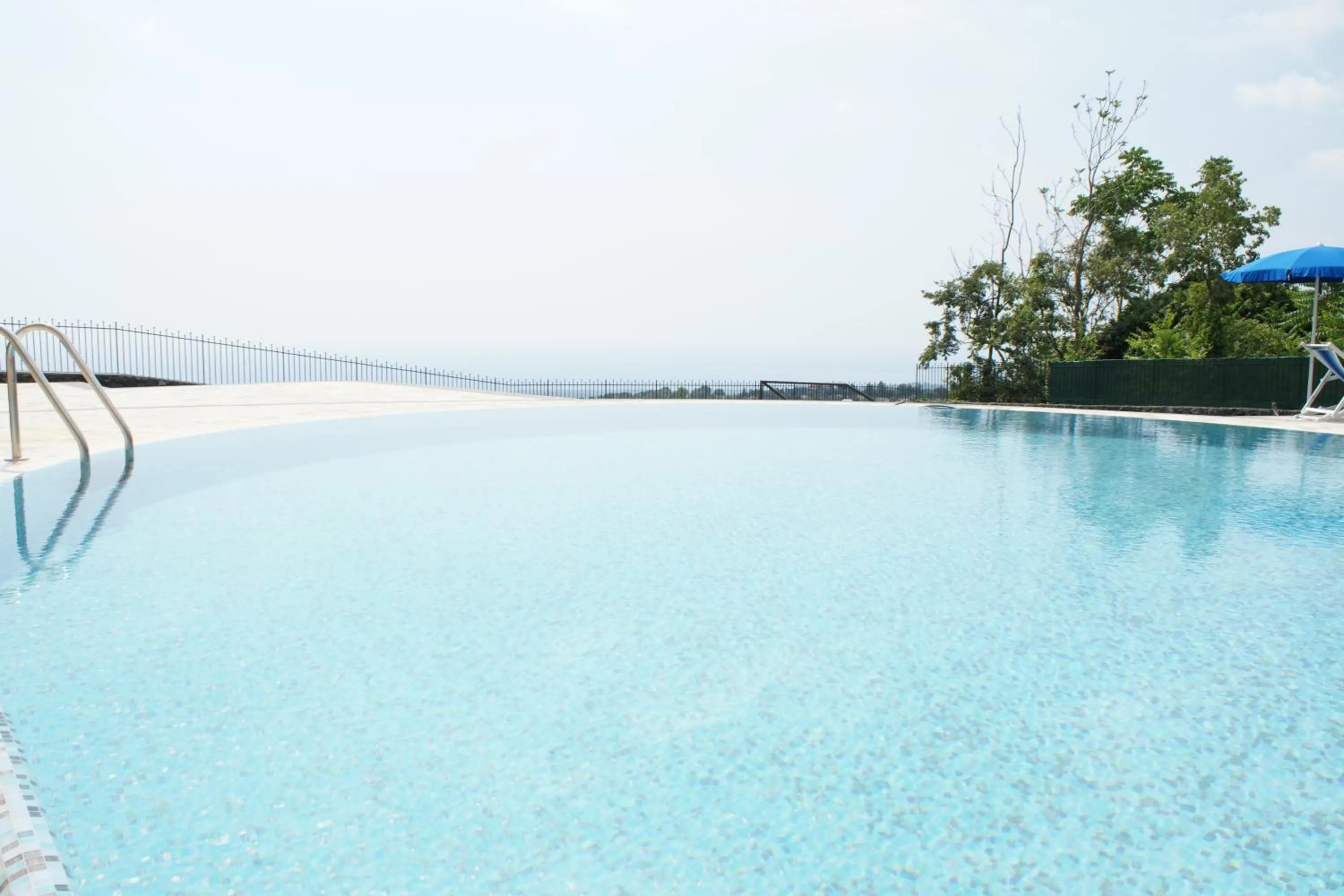 Swimming pool in Antico Borgo Petralia