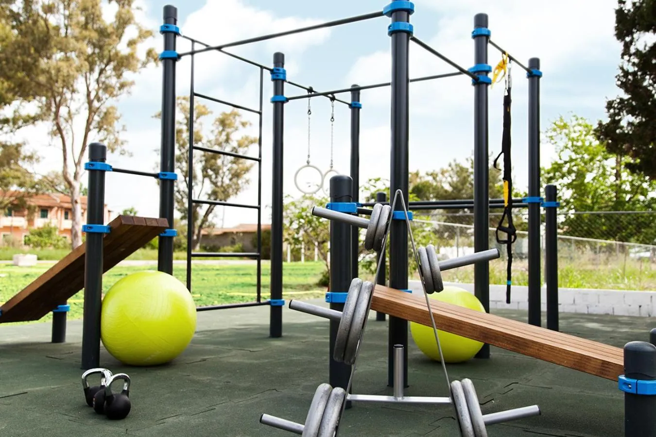 Fitness centre/facilities in Sun 'n Chill, Boutique Apartments & Beach Villa