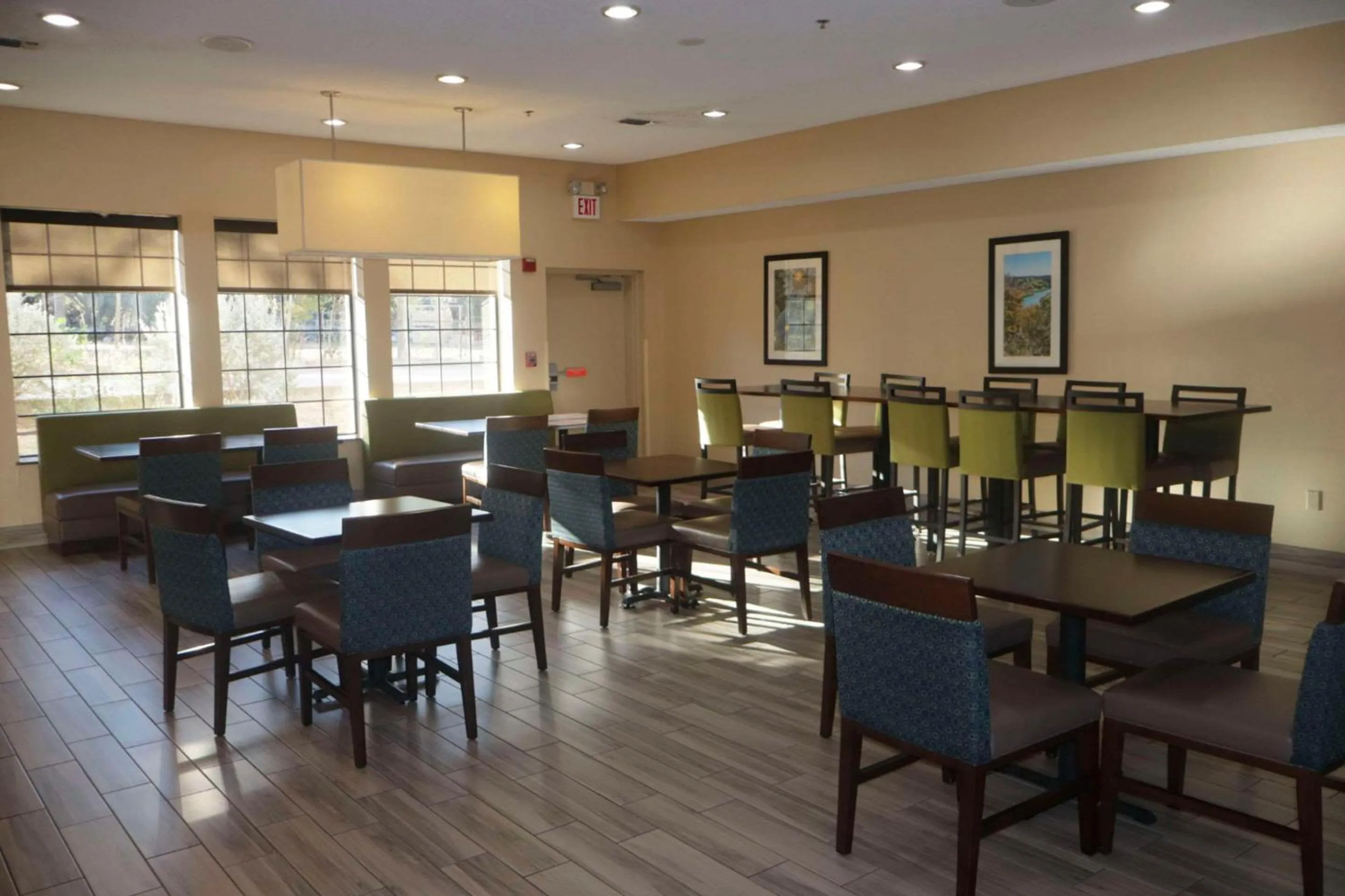 Breakfast in Comfort Inn & Suites Burnet