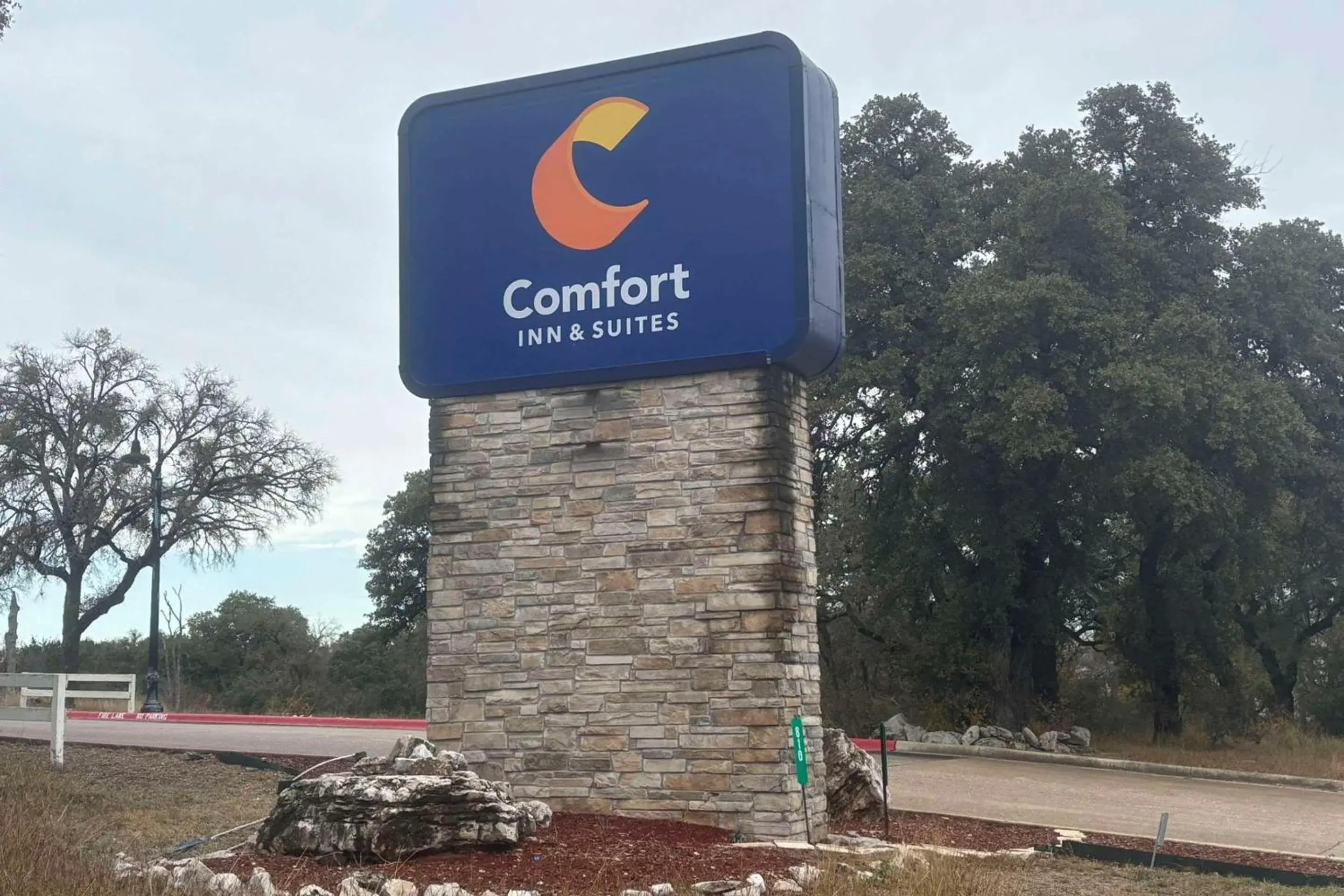 Property building in Comfort Inn & Suites Burnet Property building in Comfort Inn & Suites Burnet