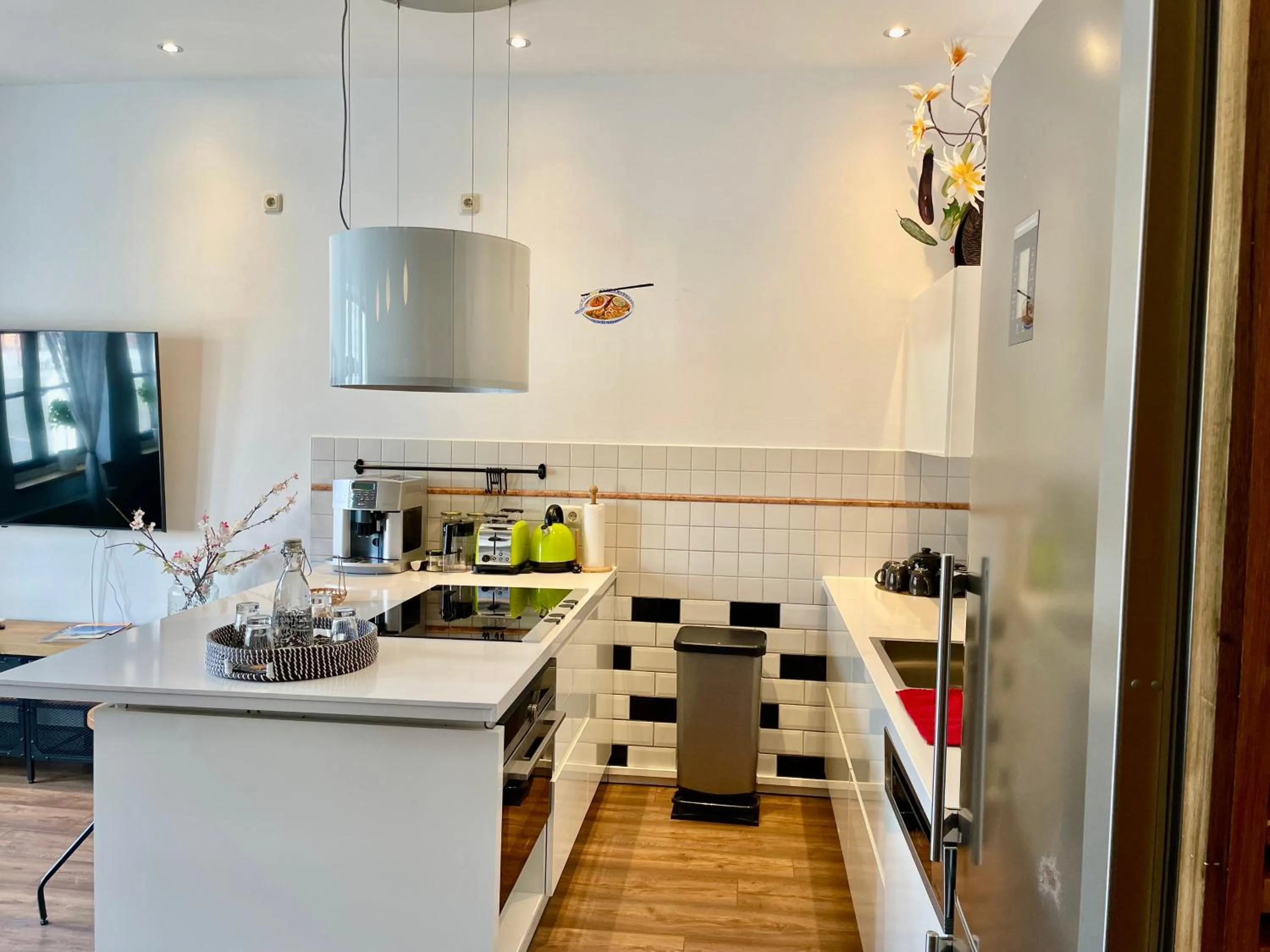 TV and multimedia in 36 Phô Cô Hotel & Suites