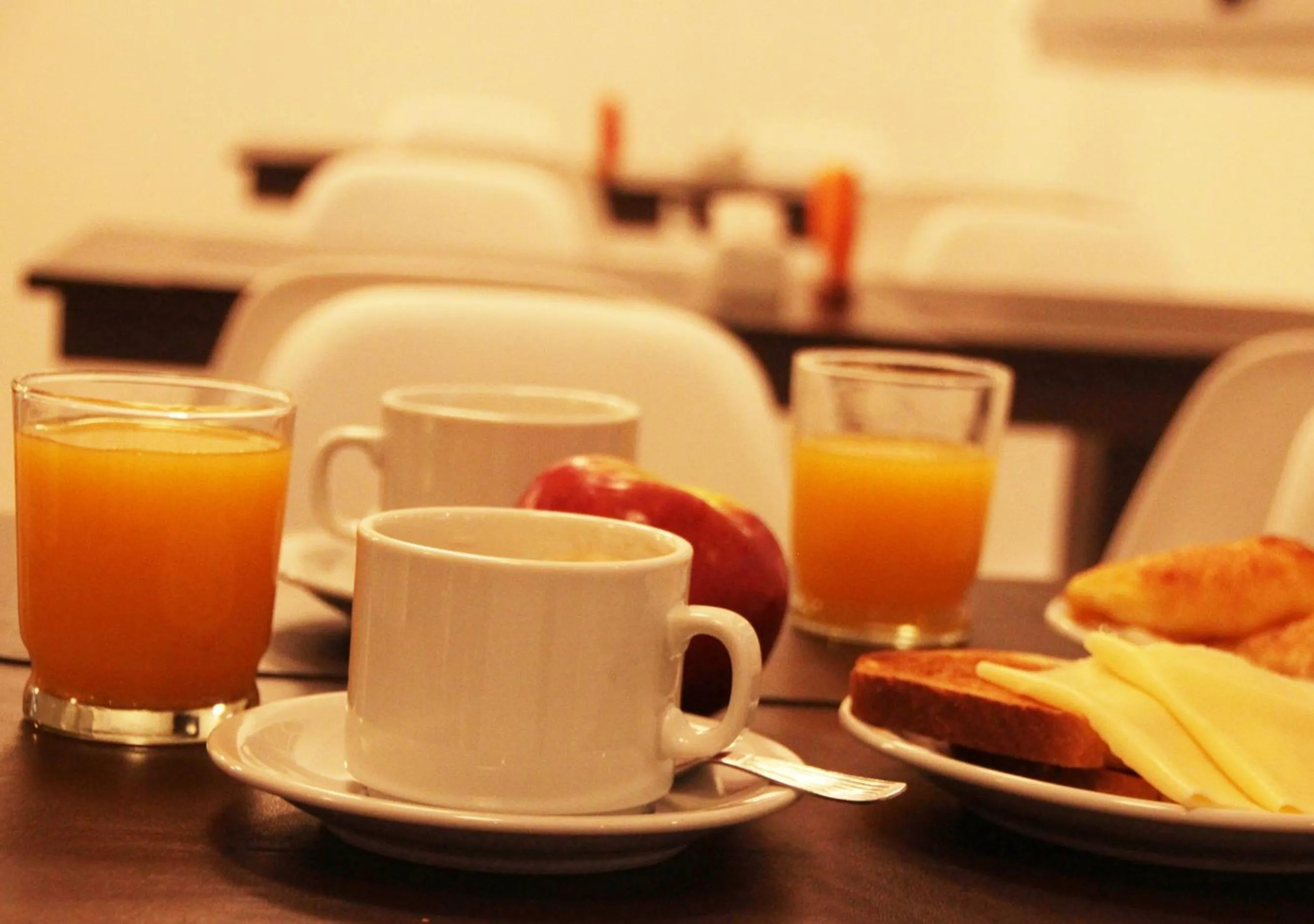 Food and drinks in Days Inn & Suites by Wyndham La Plata