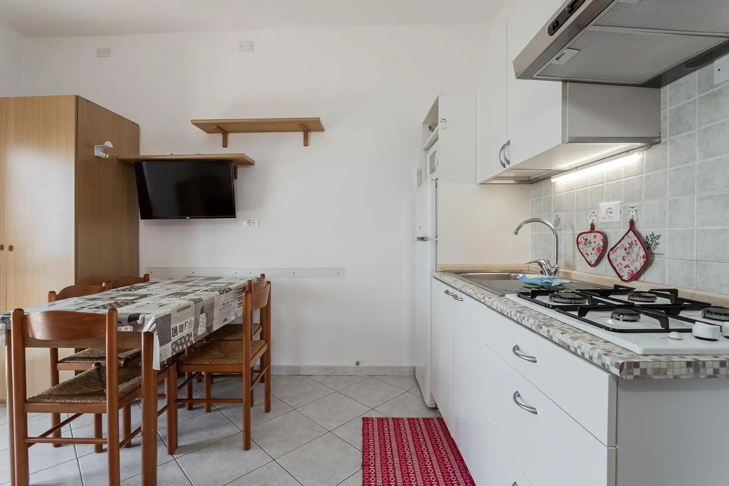 TV and multimedia in Residence Villa Alda