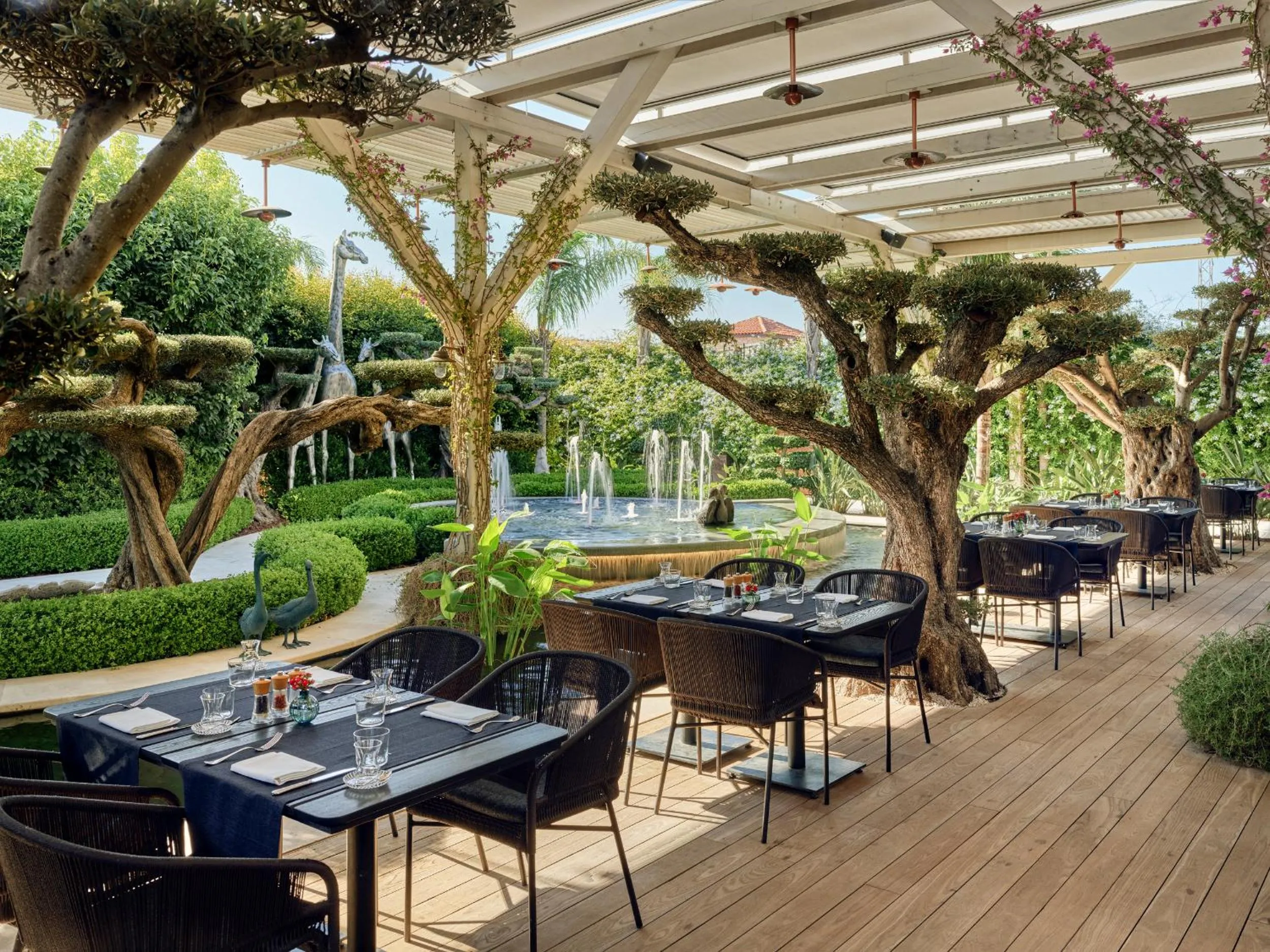 Restaurant/places to eat in Biblos Resort Alaçatı