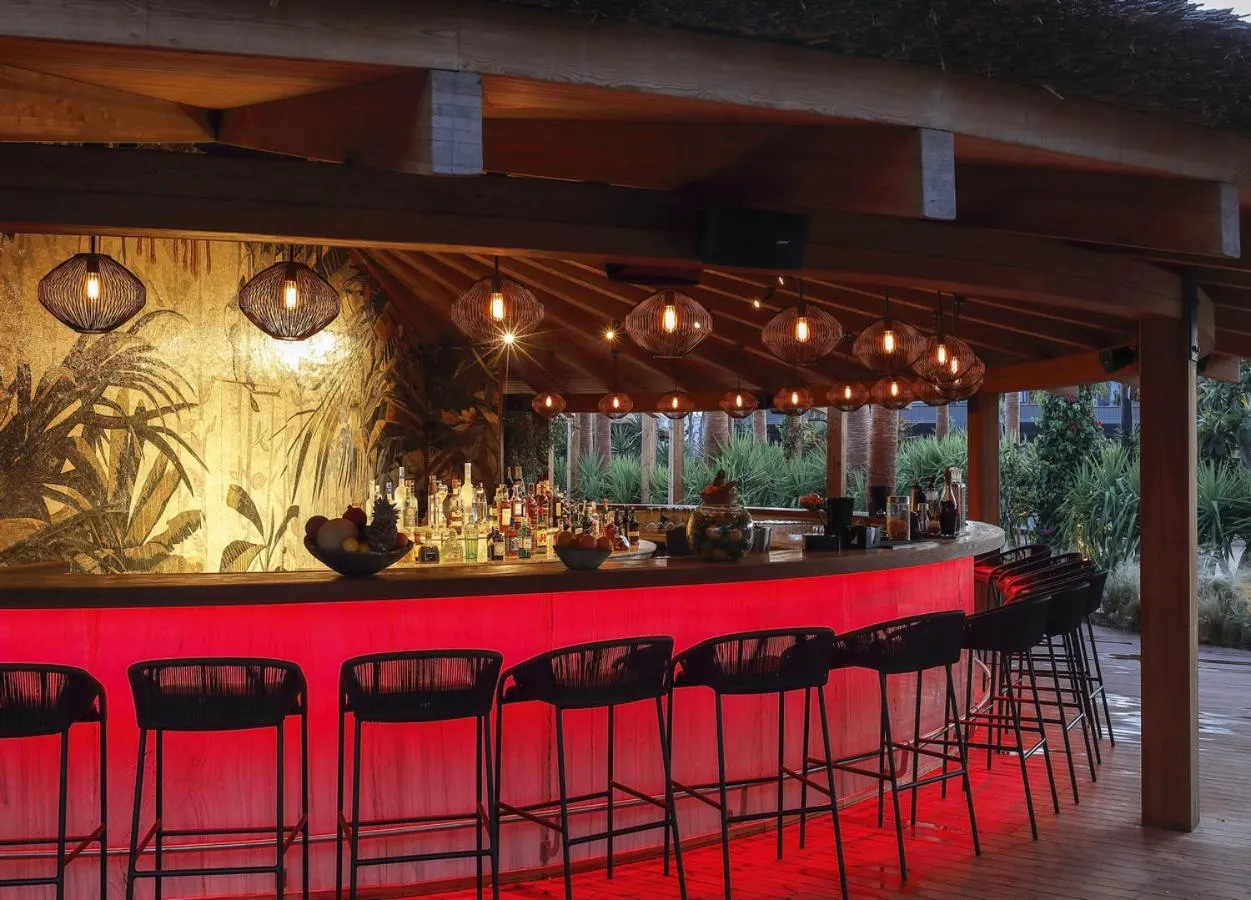 Lounge or bar in Biblos Resort Alaçatı