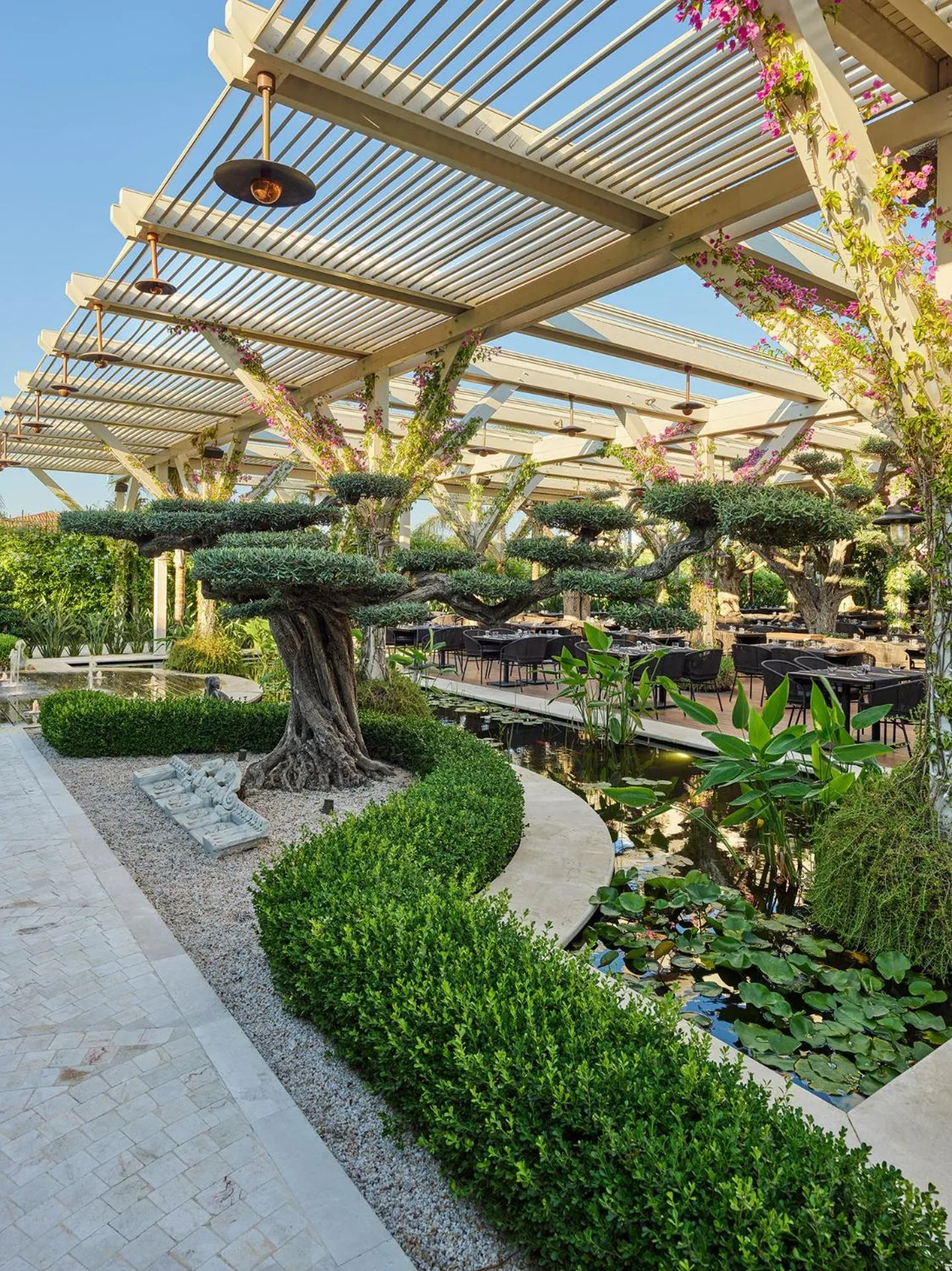 Restaurant/places to eat in Biblos Resort Alaçatı