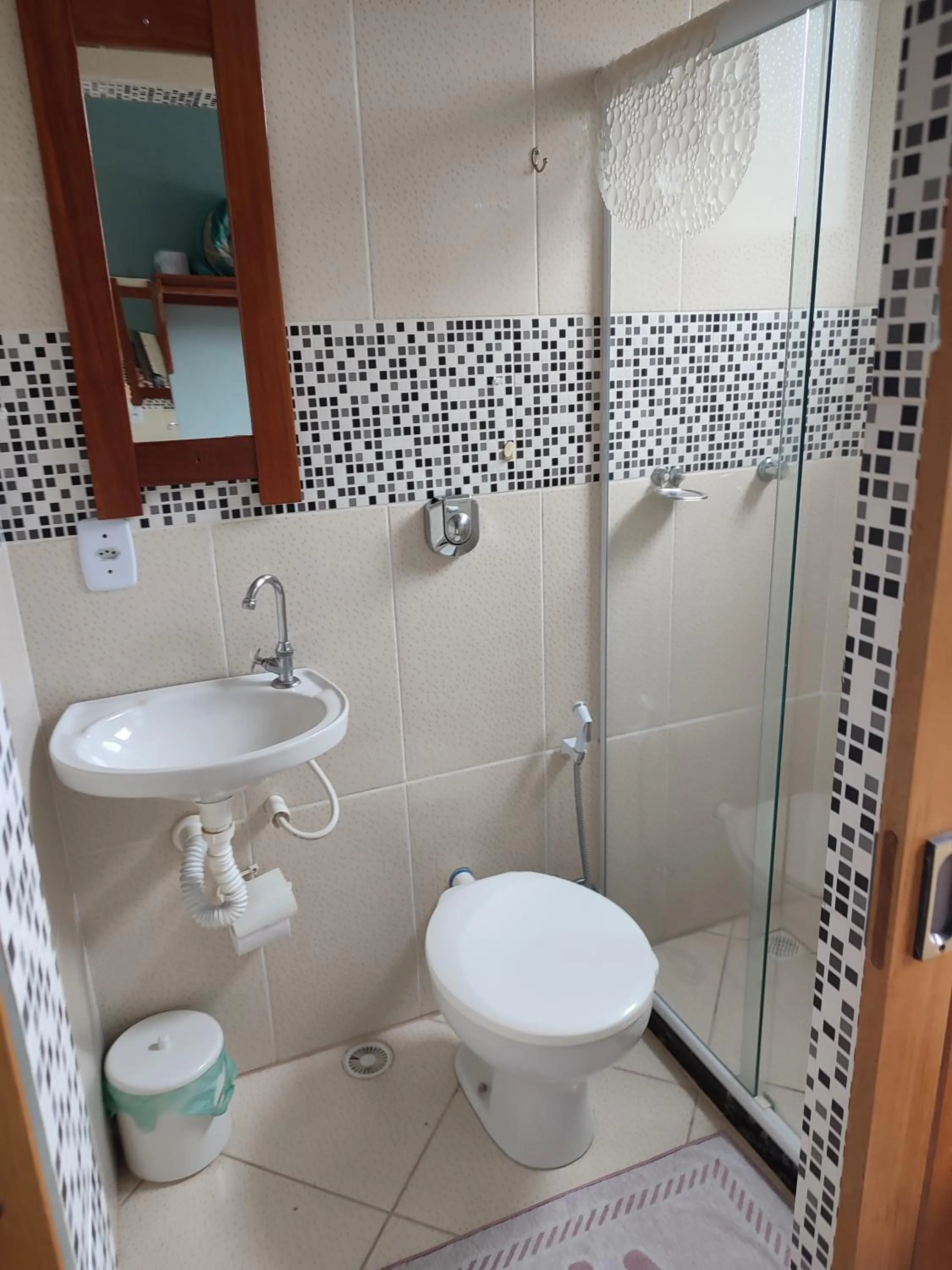 Shower in Hotel Lumiar