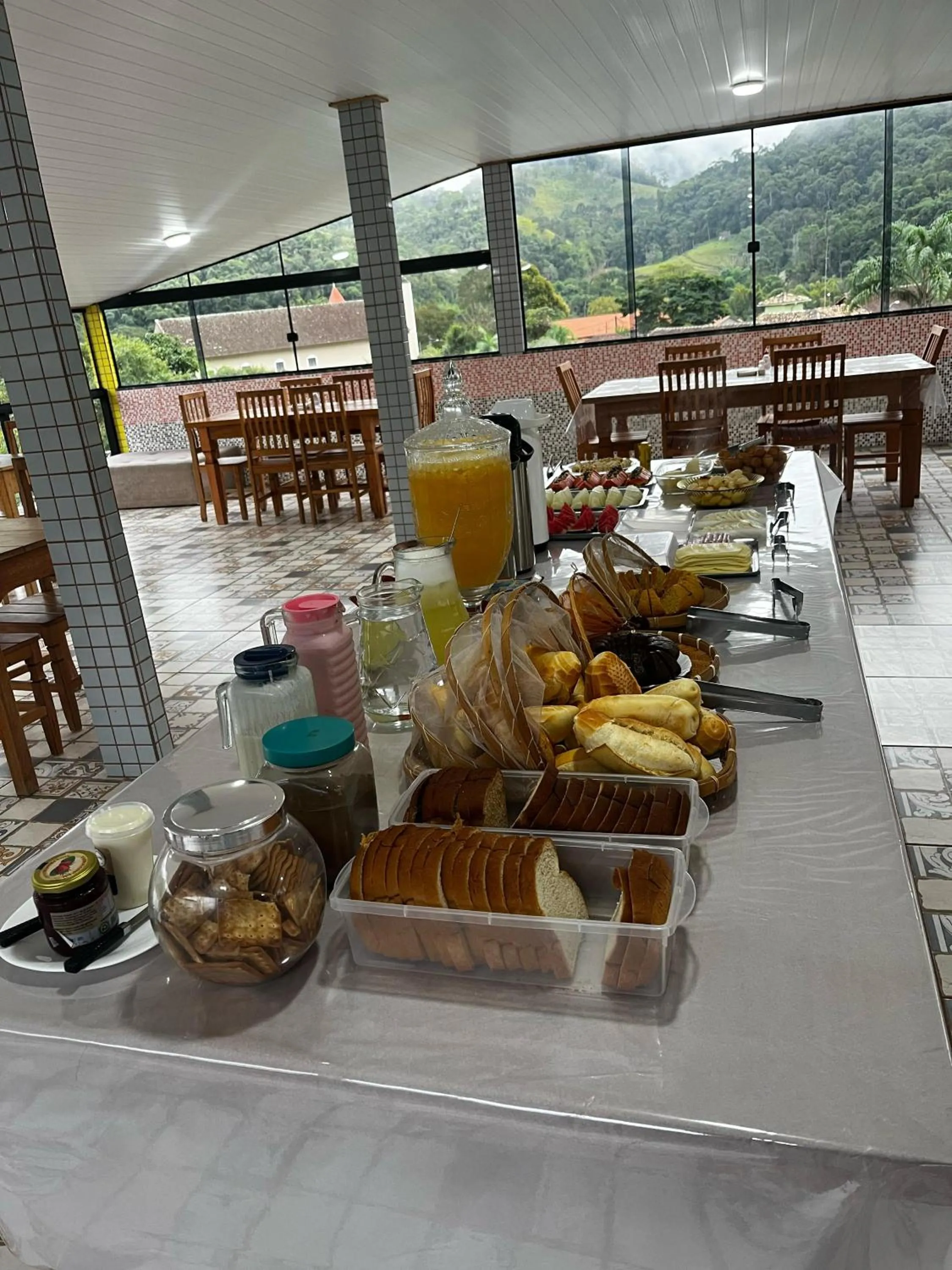 Breakfast in Hotel Lumiar