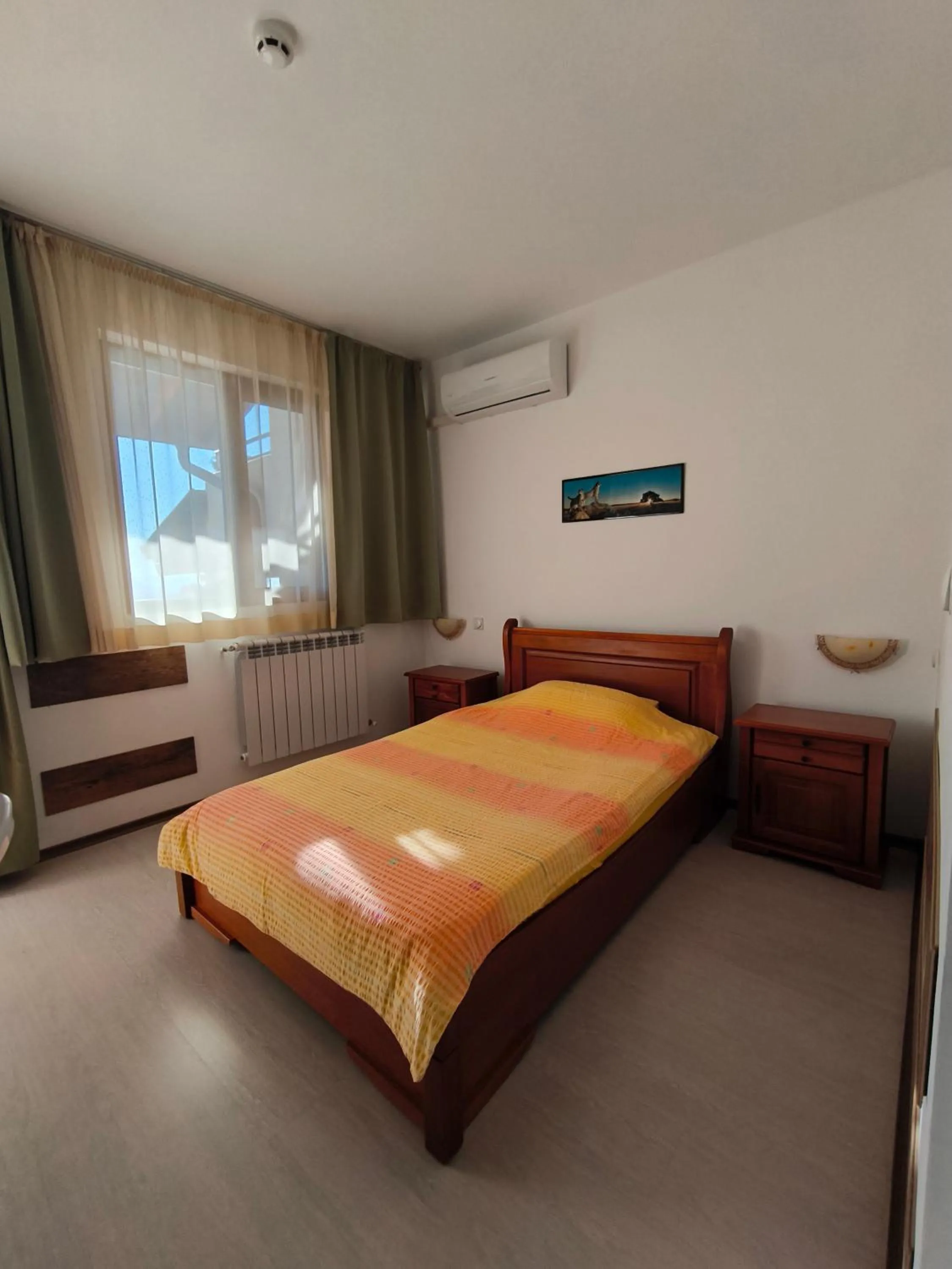 Photo of the whole room, Bed in Centaur Family Hotel