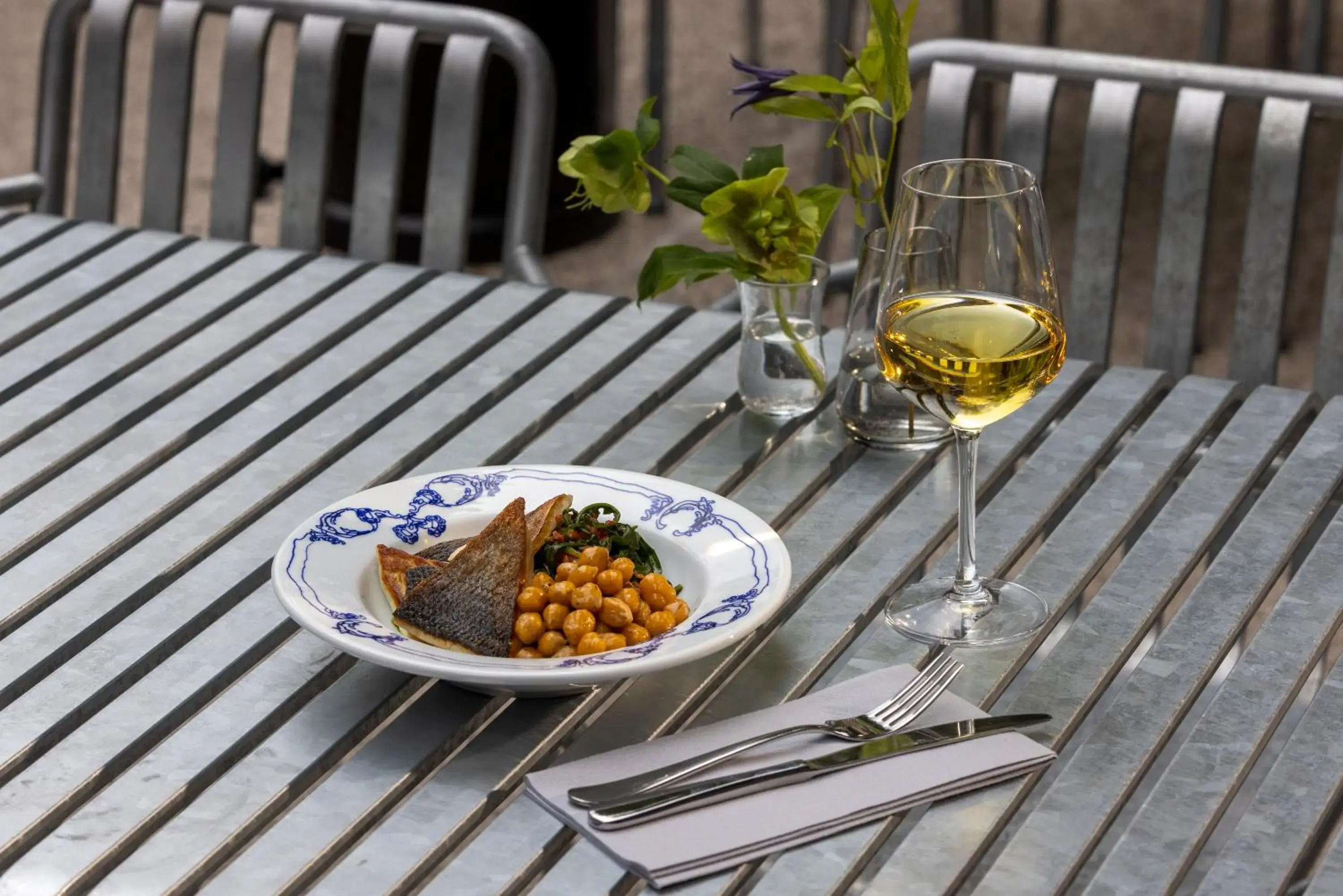 Restaurant/places to eat in Perianth Hotel, a Member of Design Hotels Restaurant/places to eat in Perianth Hotel, a Member of Design Hotels