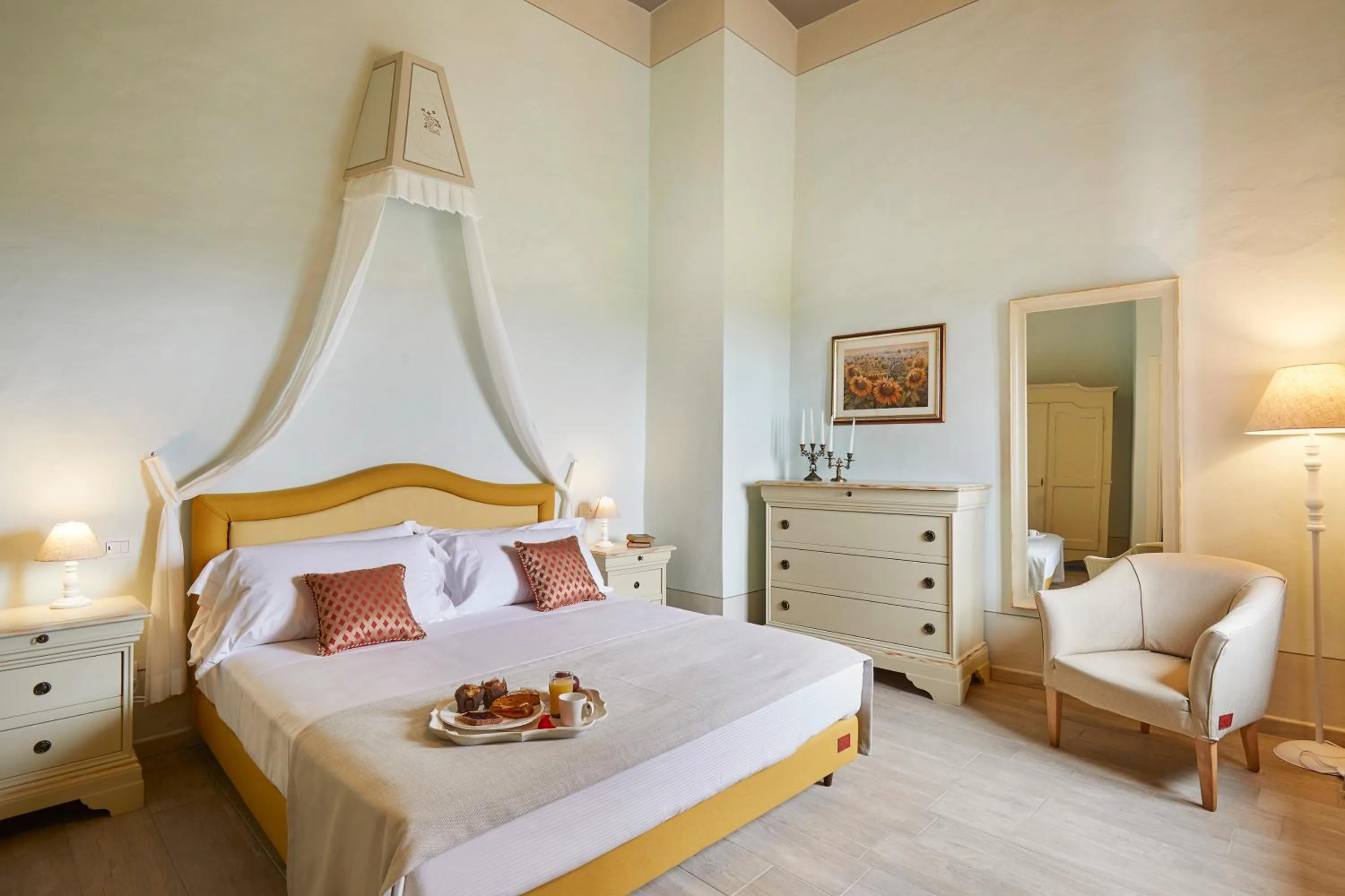 Bed in Tenuta di Artimino member of Meliá Collection Wine Resort