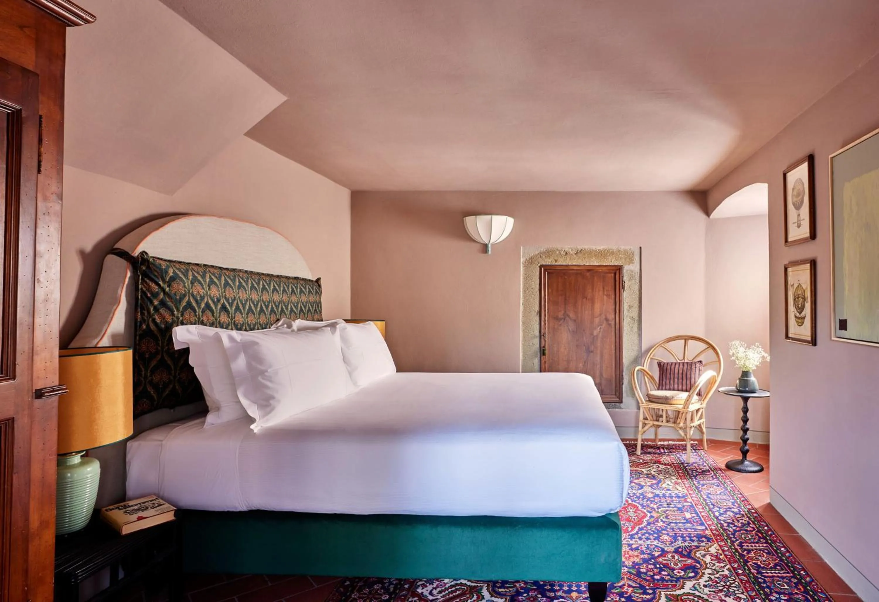 Property building, Bed in Hotel Tenuta di Artimino Meliá Collection