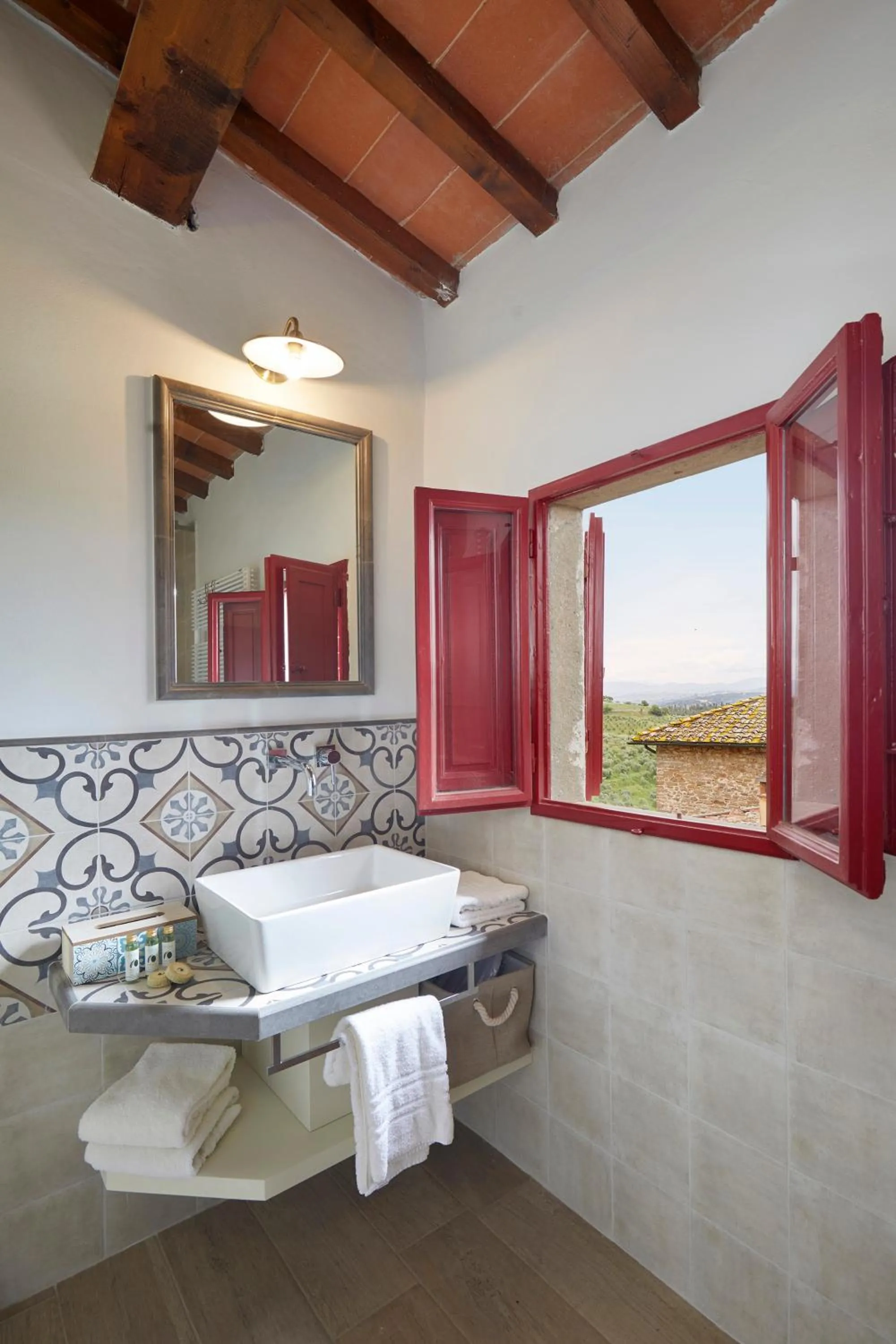 Bathroom in Tenuta di Artimino member of Meliá Collection Wine Resort