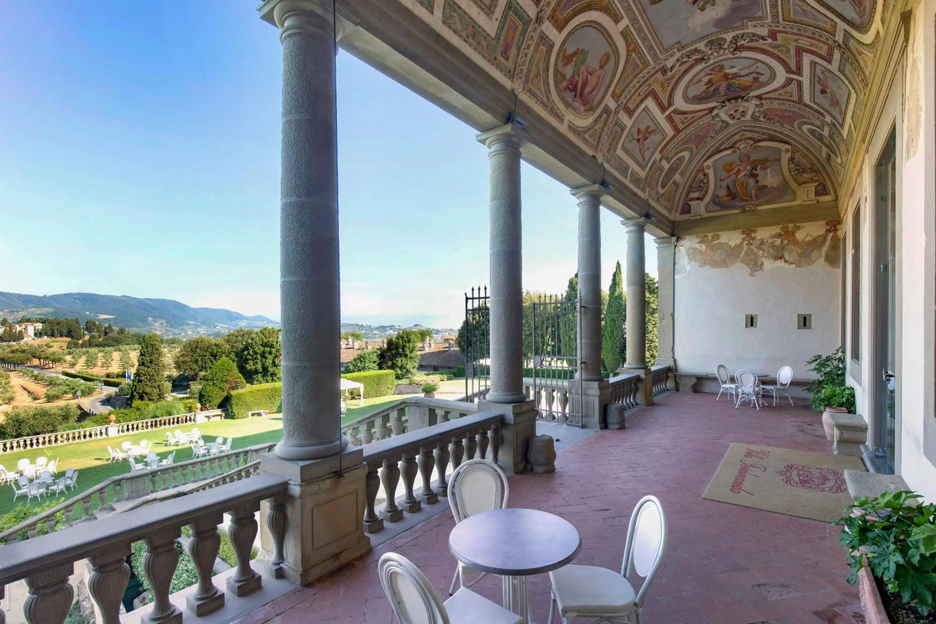 Property building in Hotel Tenuta di Artimino Meliá Collection