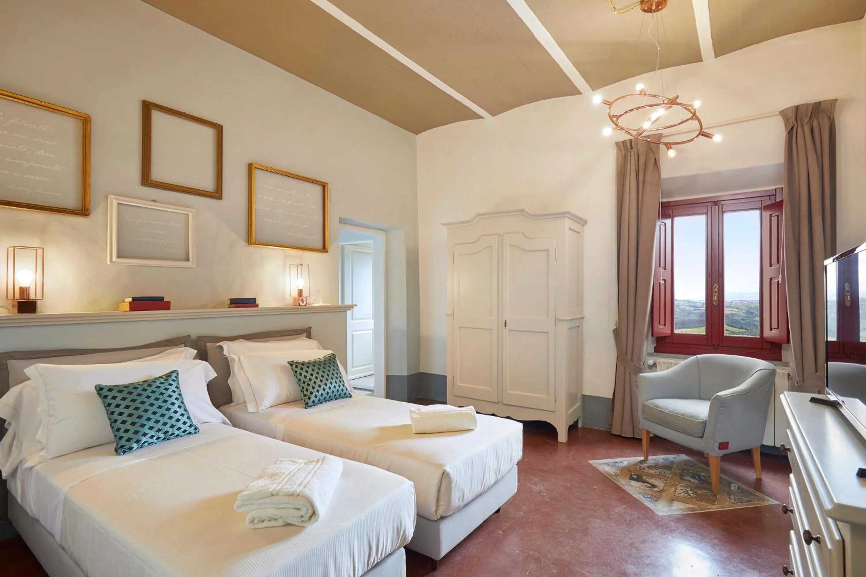 Bed in Tenuta di Artimino member of Meliá Collection Wine Resort