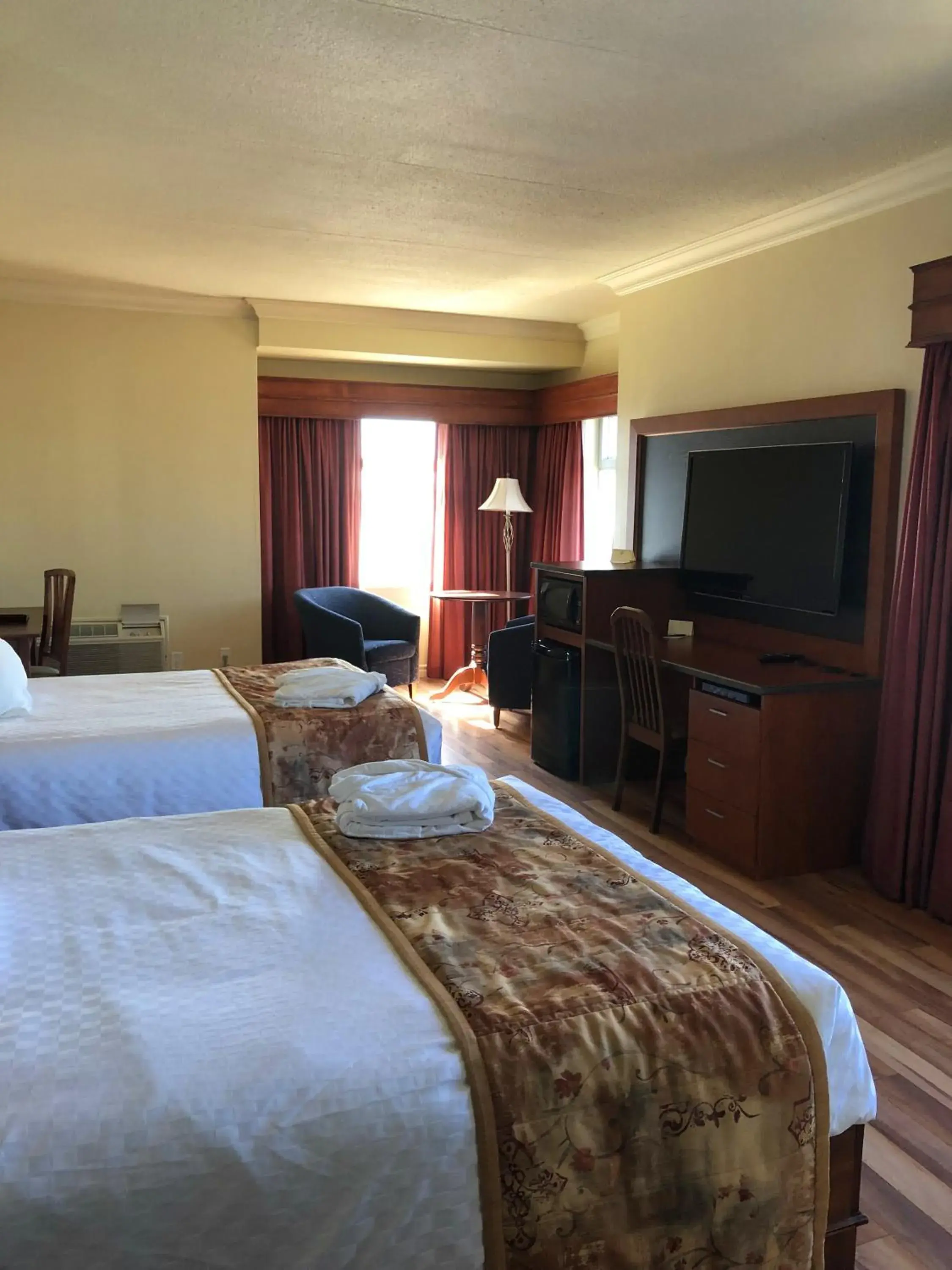 Privilege Room with Two Queen Beds - single occupancy - Exterior View in Hotel L'Oie des neiges Privilege Room with Two Queen Beds - single occupancy - Exterior View in Hotel L'Oie des neiges