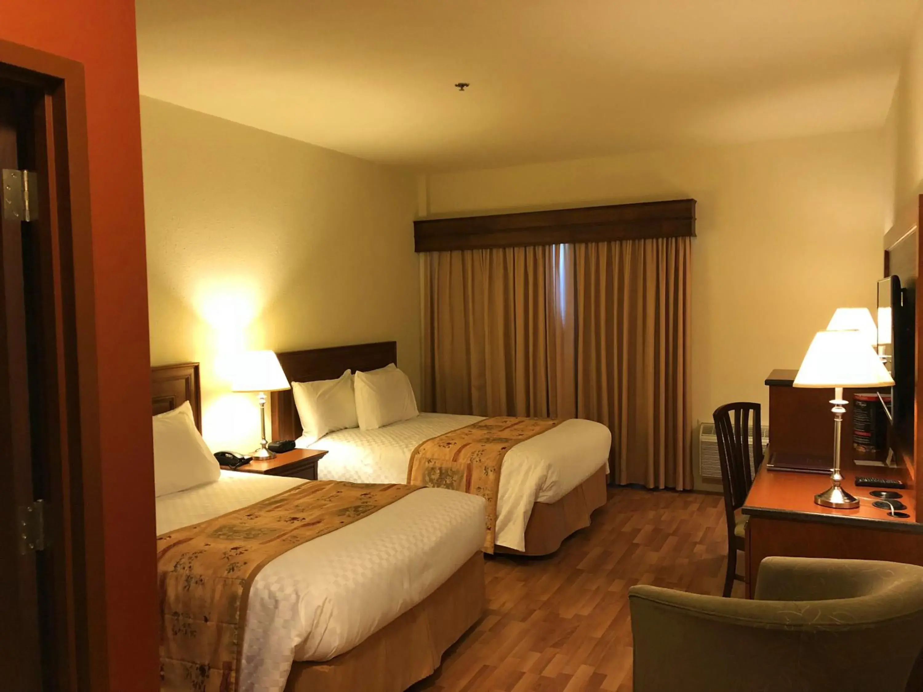 Photo of the whole room, Bed in Hotel L'Oie des neiges Photo of the whole room, Bed in Hotel L'Oie des neiges