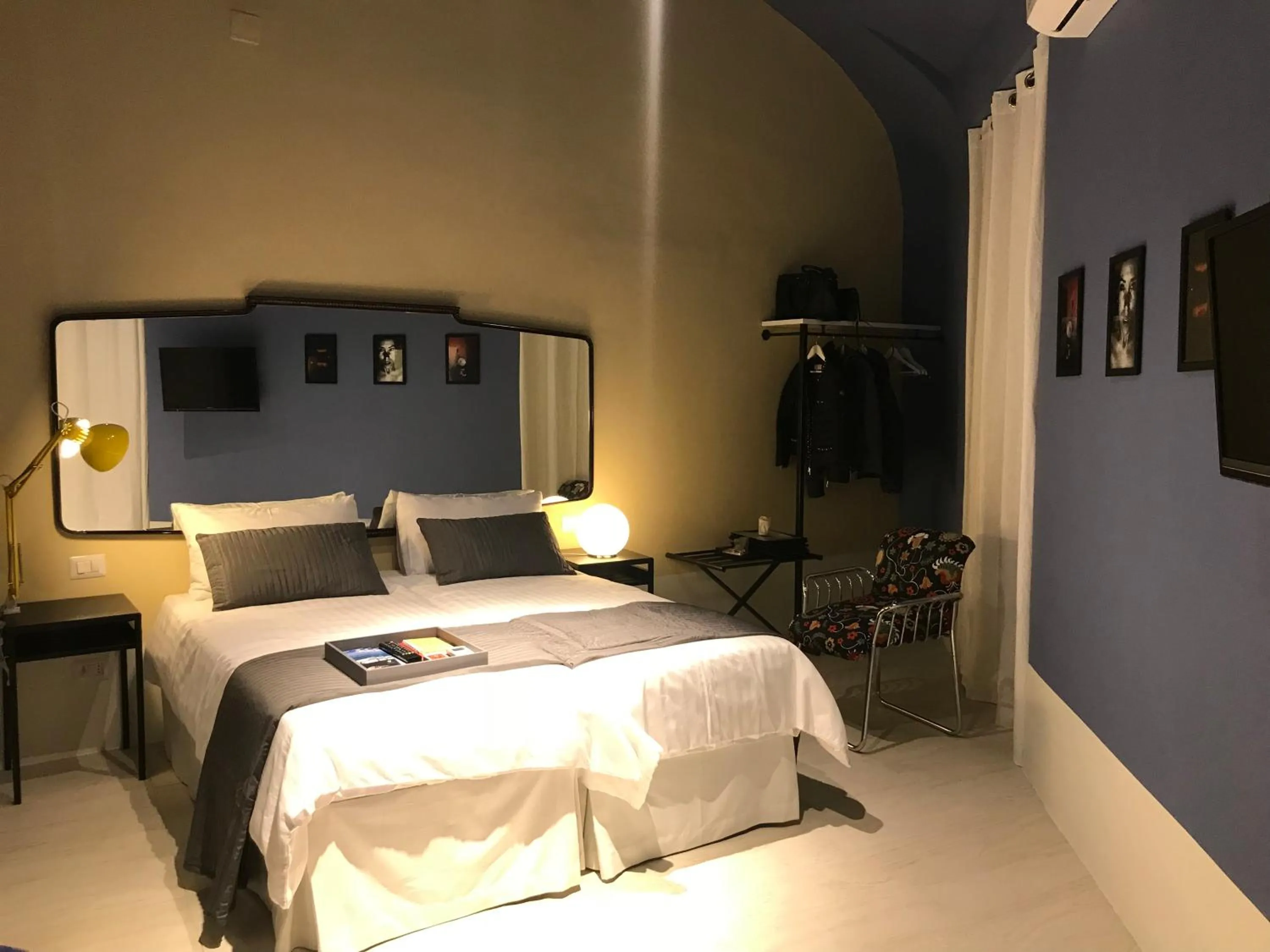 Bed in TreSette Toledo