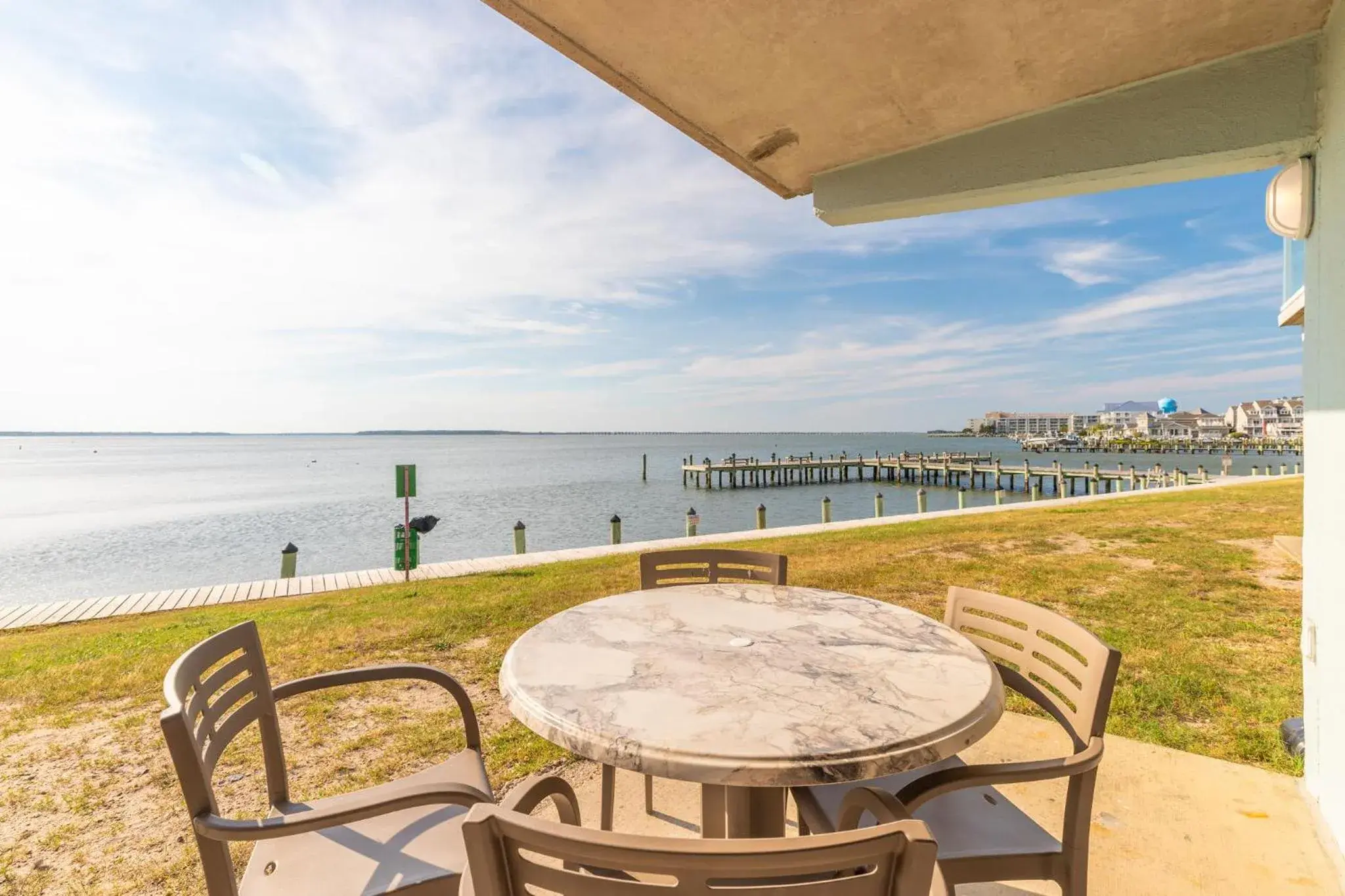 Three-Bedroom Apartment with Water View in Bay Club Resort Three-Bedroom Apartment with Water View in Bay Club Resort