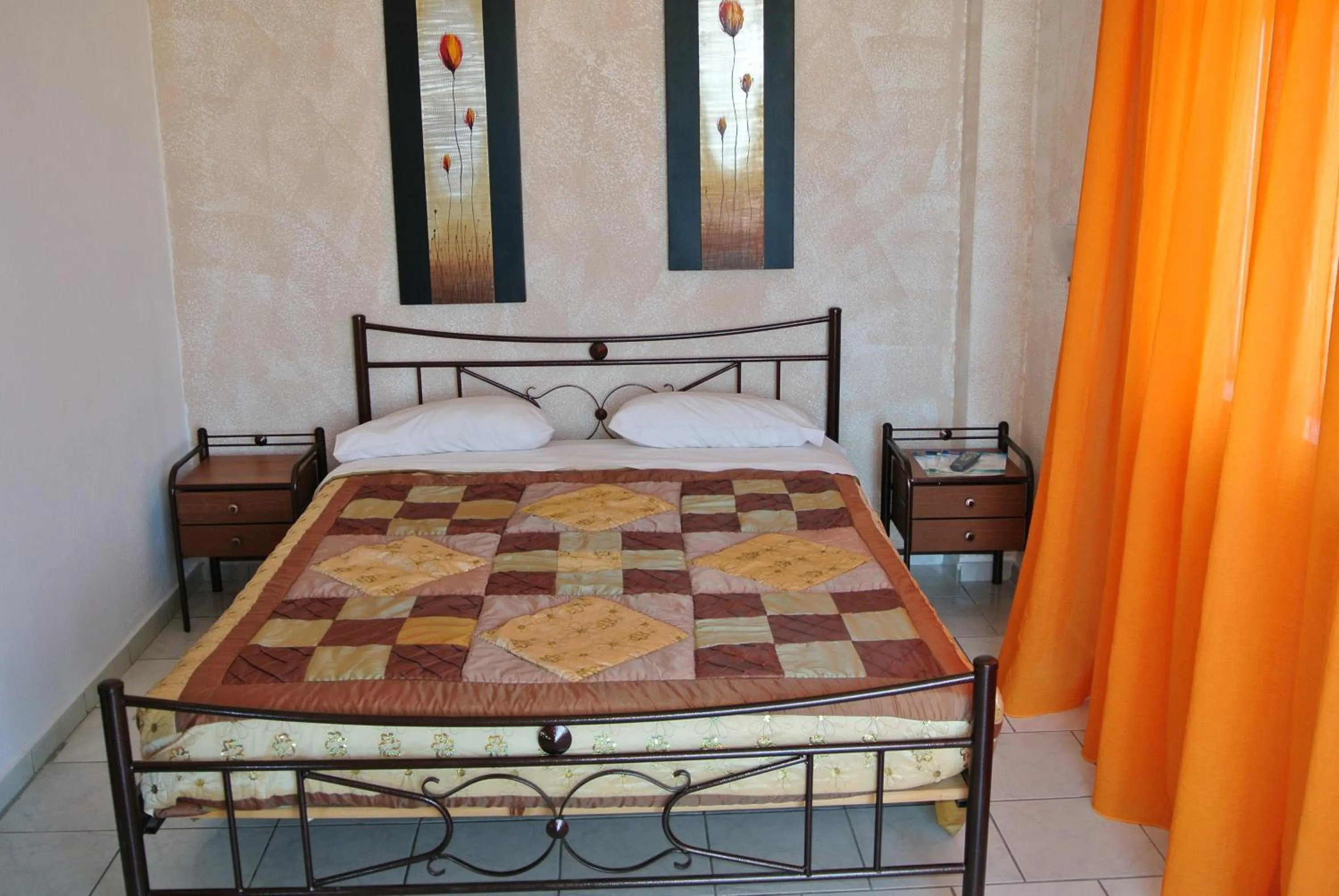 Bed in Kokalakis Hotel