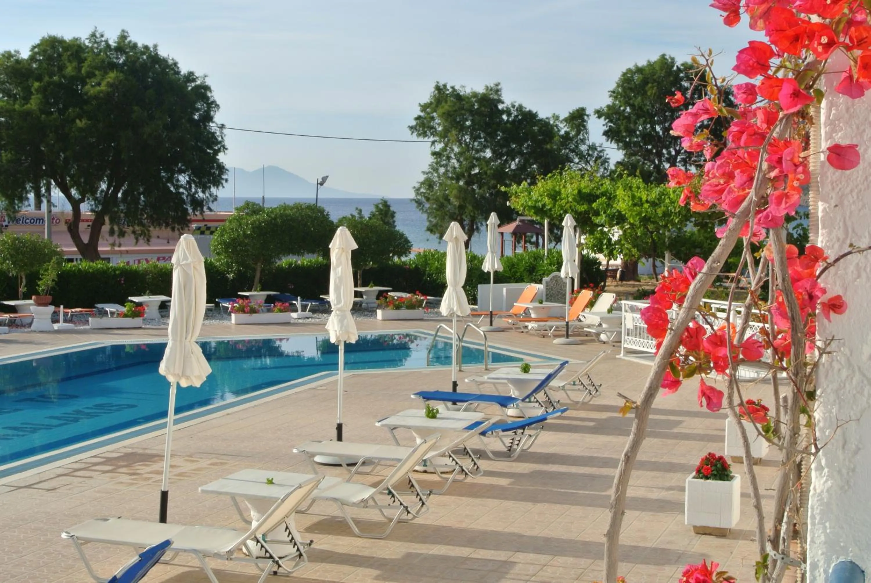 Garden in Kokalakis Hotel