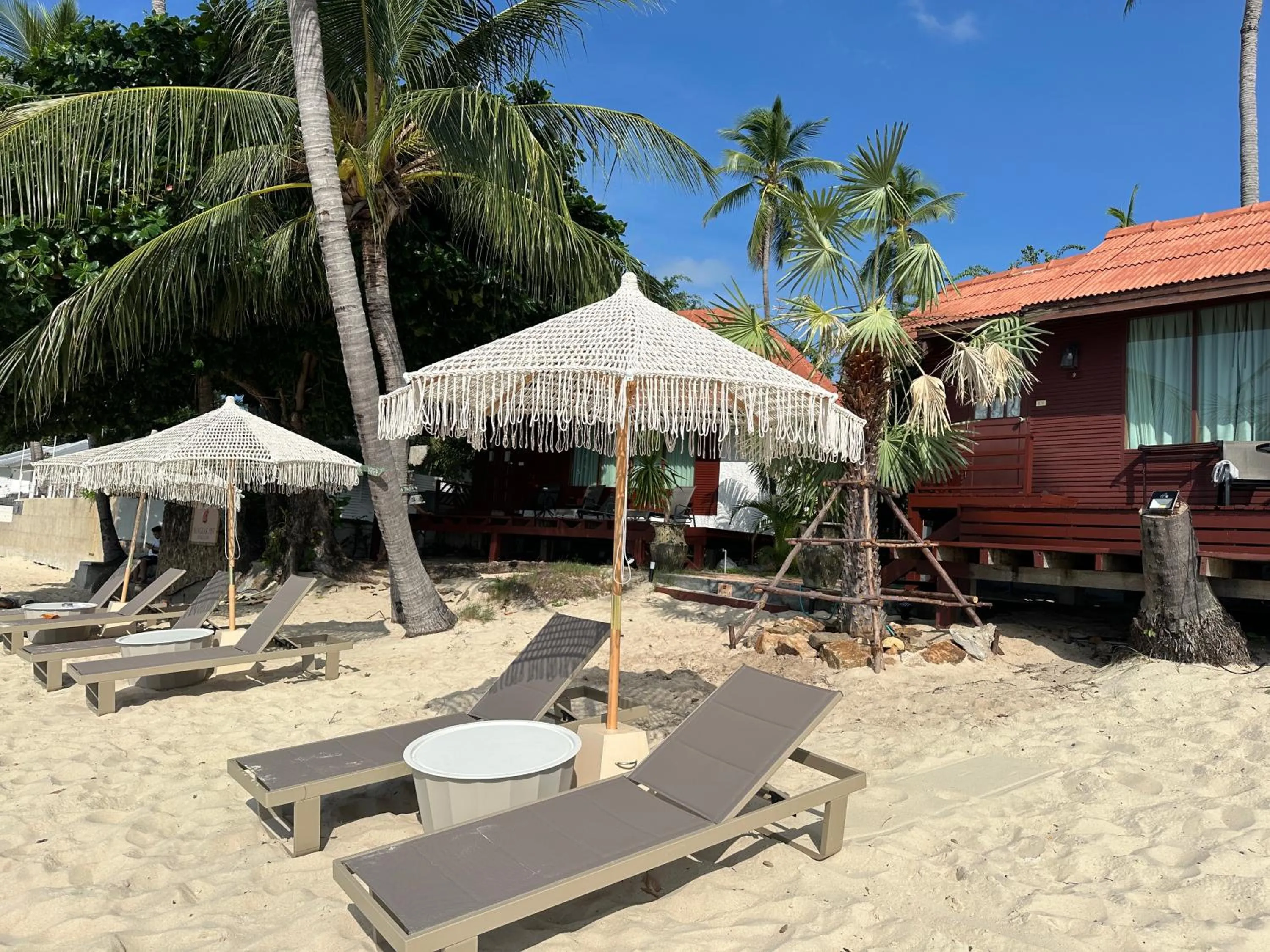 Bangrak Pier Bungalow