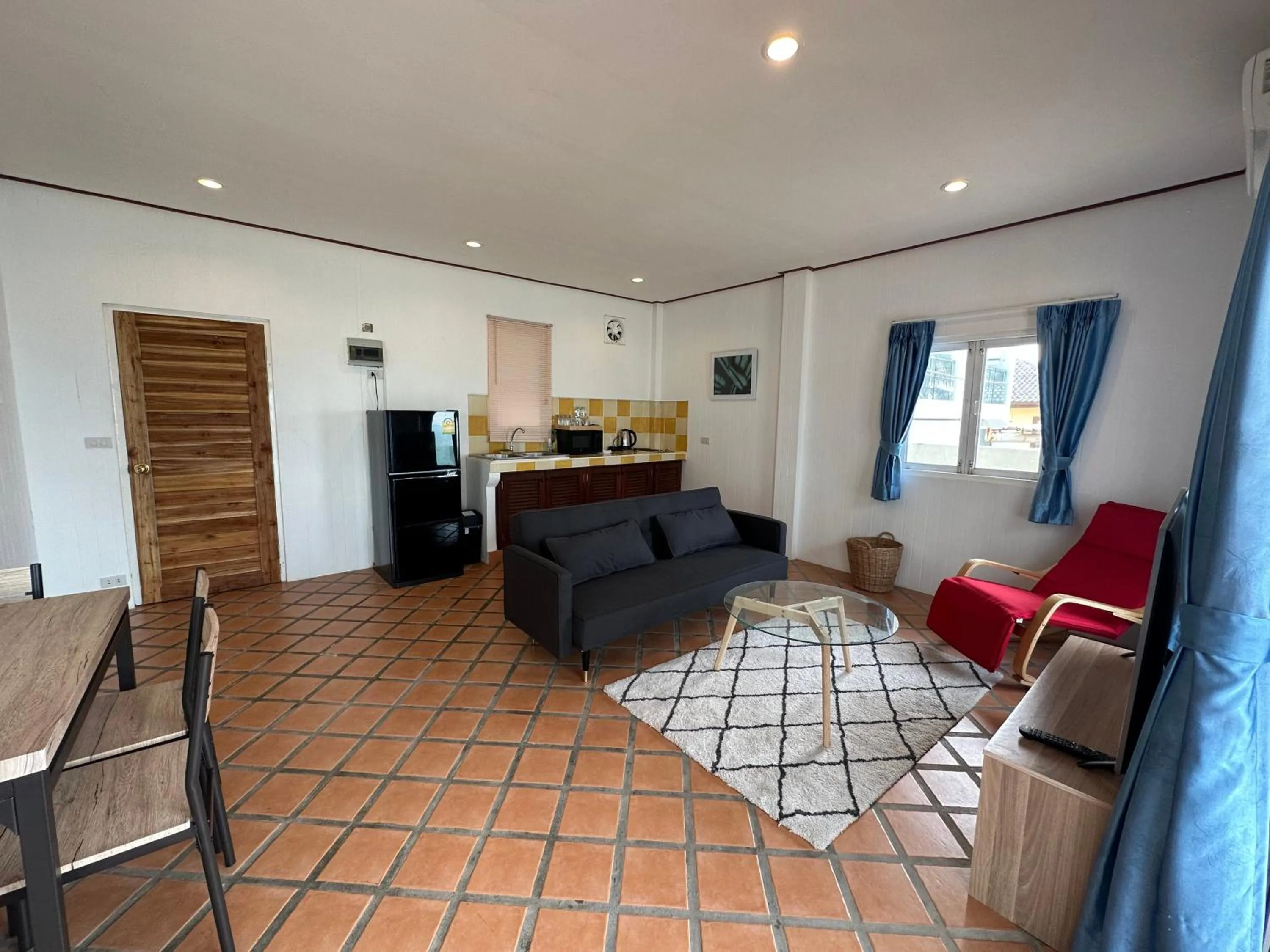 Bangrak Pier Bungalow