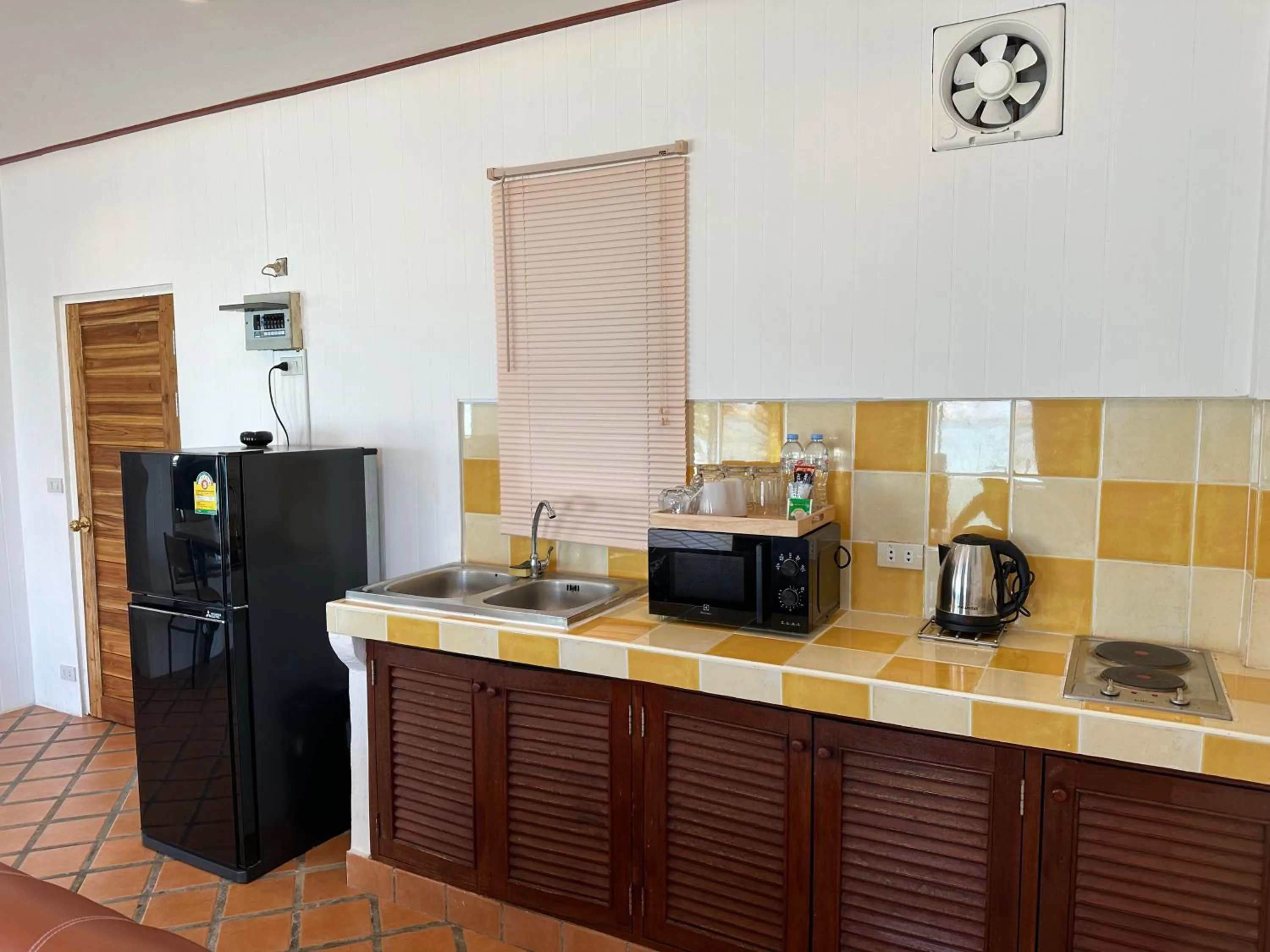 Bangrak Pier Bungalow