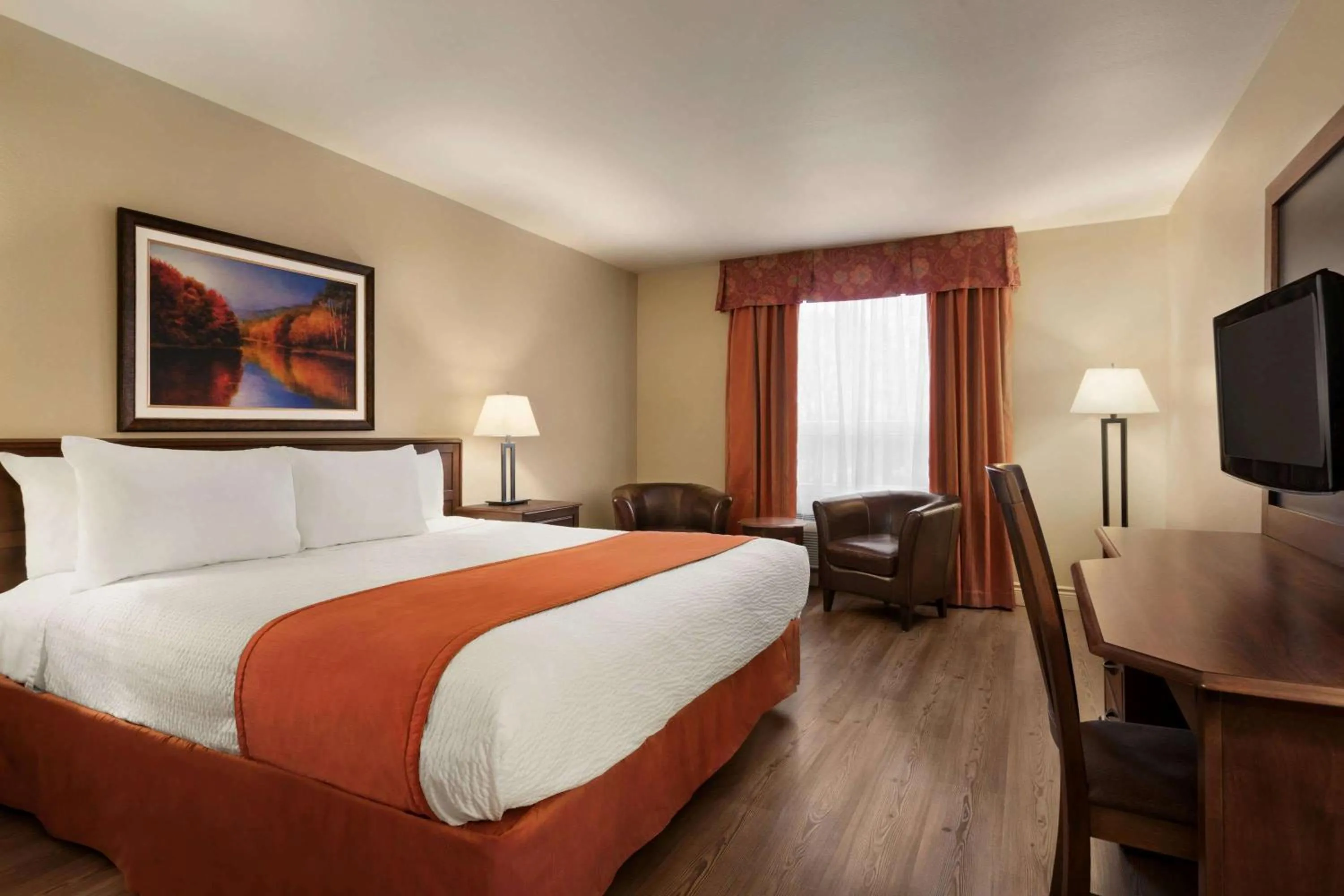 Photo of the whole room, Bed in Days Inn by Wyndham Levis