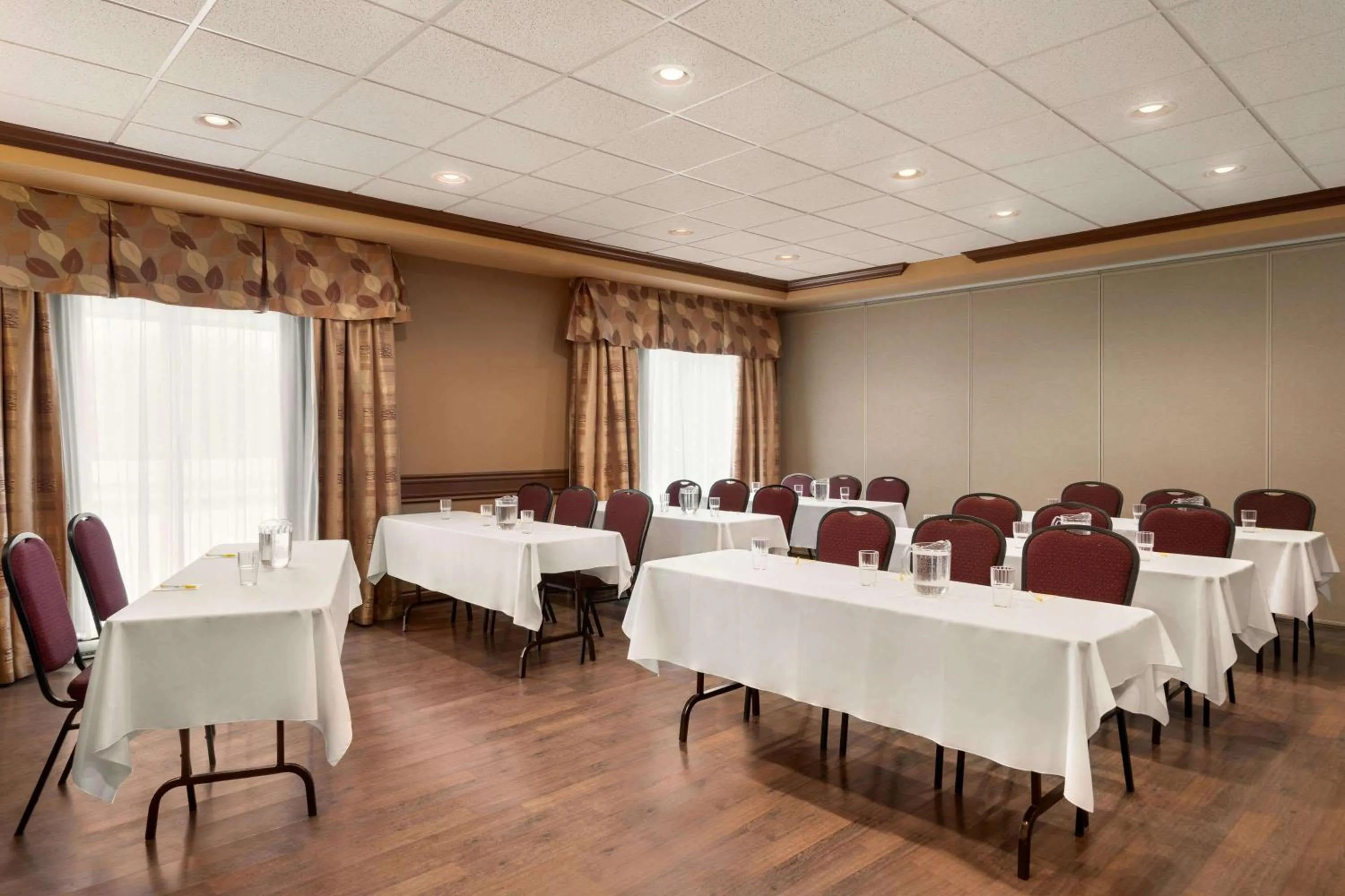 On site in Days Inn by Wyndham Levis