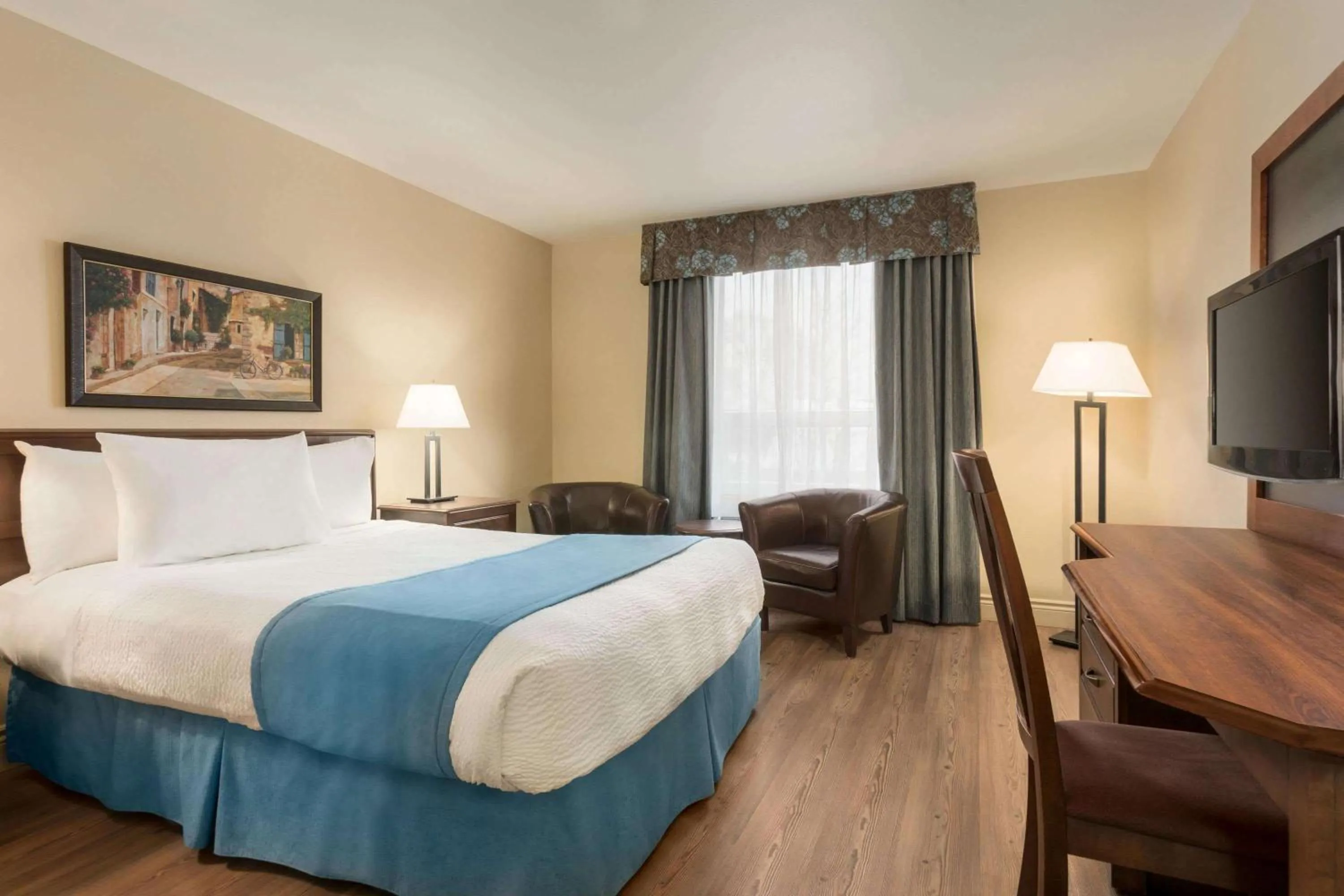 Photo of the whole room, Bed in Days Inn by Wyndham Levis